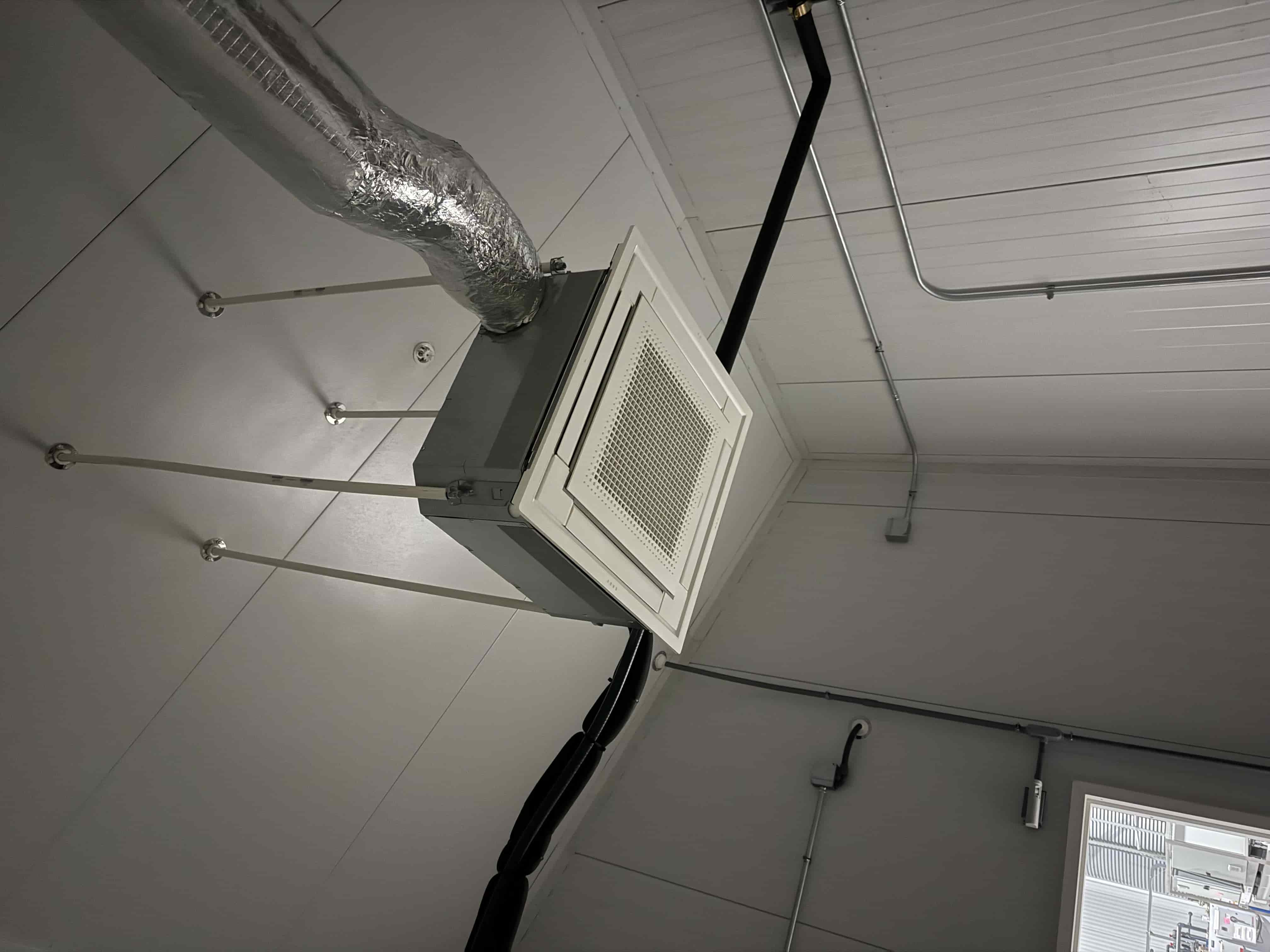 Daikin FFQ Series Ceiling Cassette Indoor Air Conditioner Unit - NEW