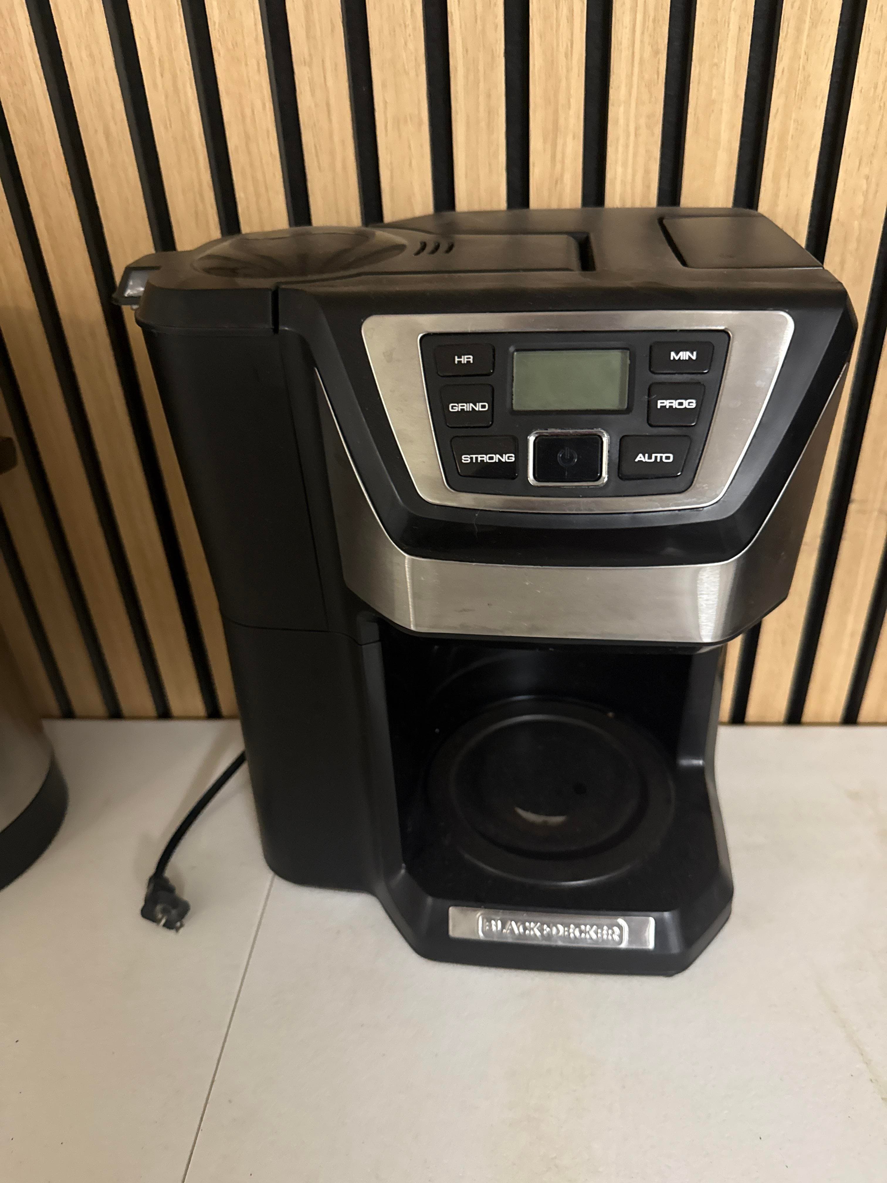Black+Decker Coffee Maker with 4 Thermal Airpots / Carafes