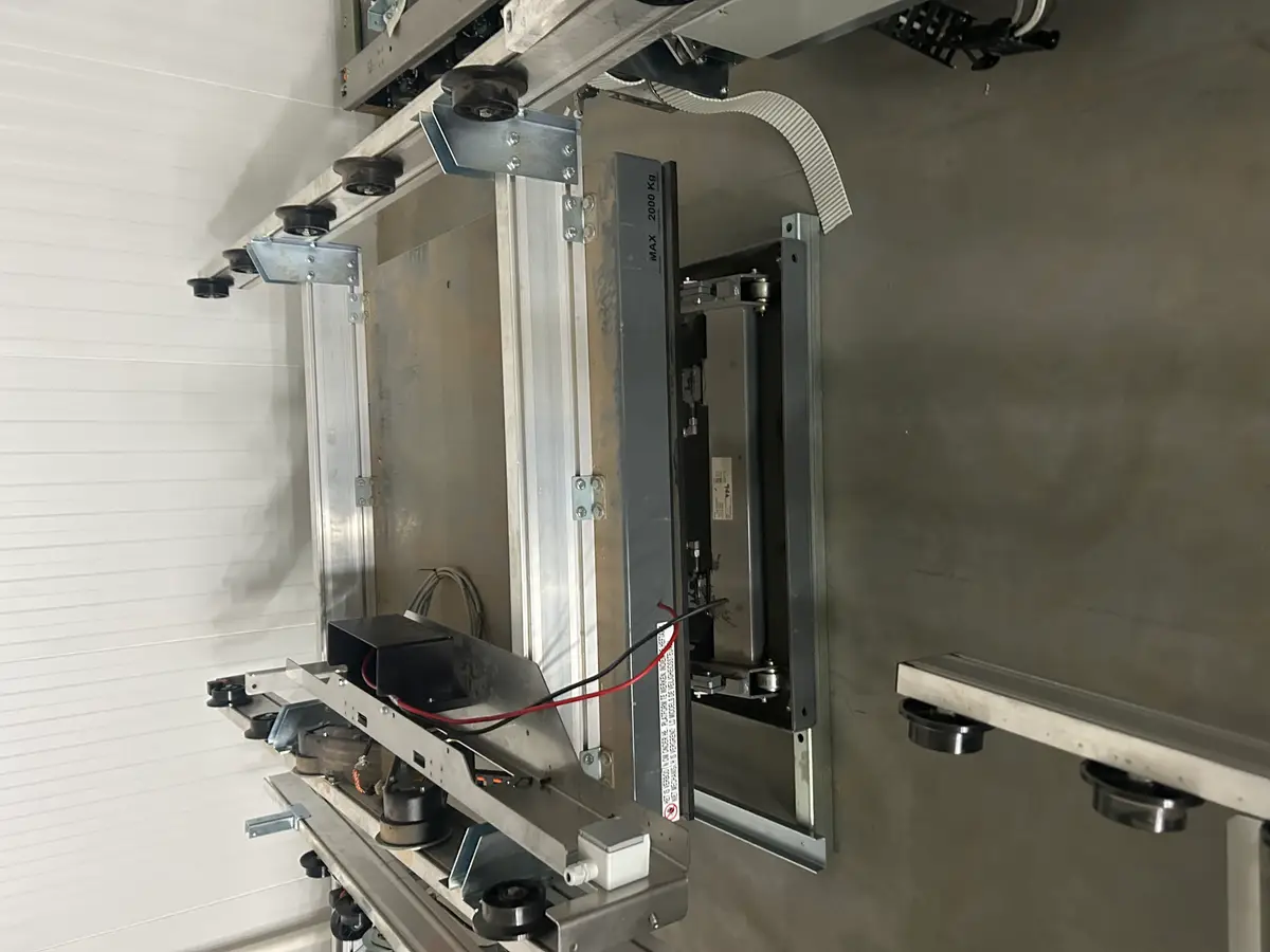 VPG Marco M2 020090-D2 Hydraulic Scissor Lift Table, 2000 KG Capacity w/ Integrated Roller Conveyor Transfer System & Rexroth HPU (Lot 2 of 2) | Greater Atlanta, GA