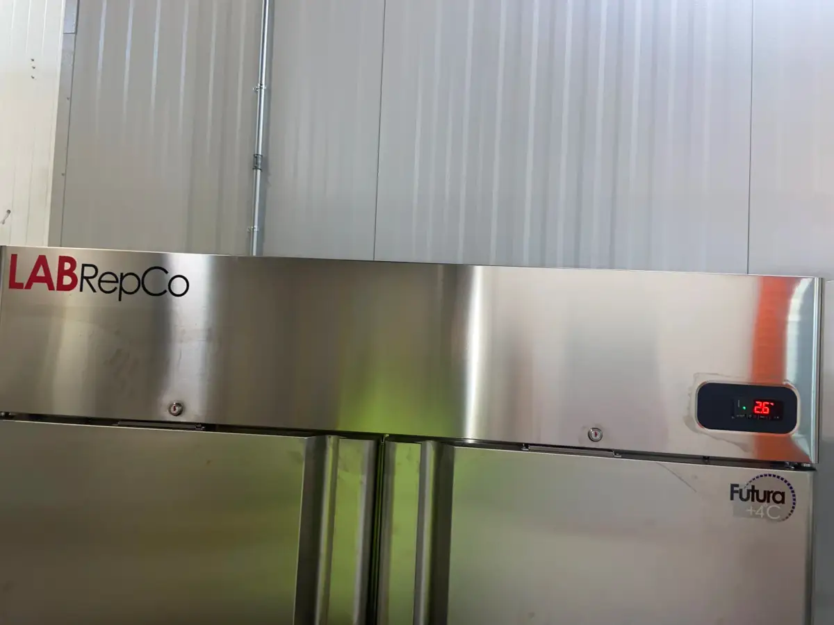 AEROFARMS LOT 15 - Eco-Friendly Cold Storage: Labrep Co LabLD-49-SDSS Laboratory Refrigerator from the Futura LD Series