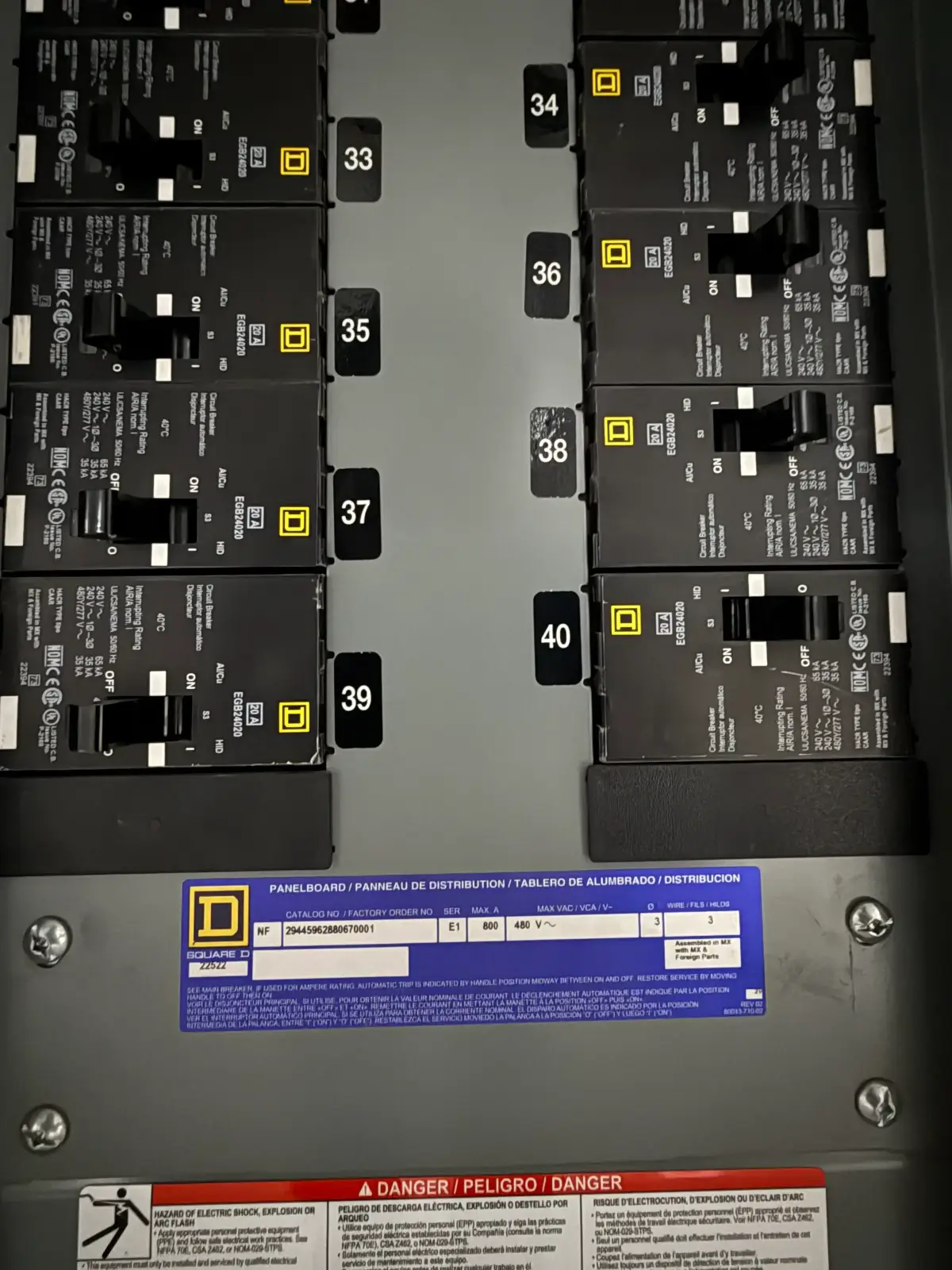 SB7043: Industrial Electrical Panelboard Cabinet Enclosure