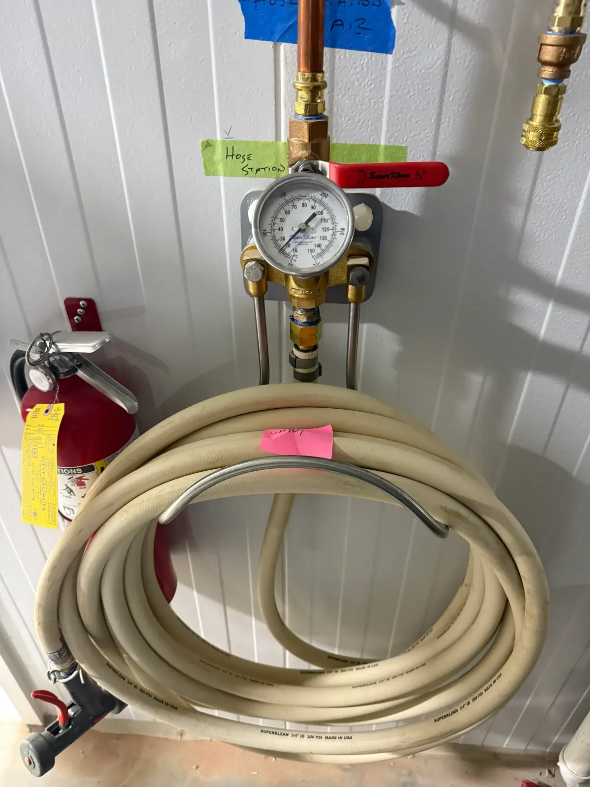 Wall-Mounted Industrial Washdown Hose Station with Pressure Gauge