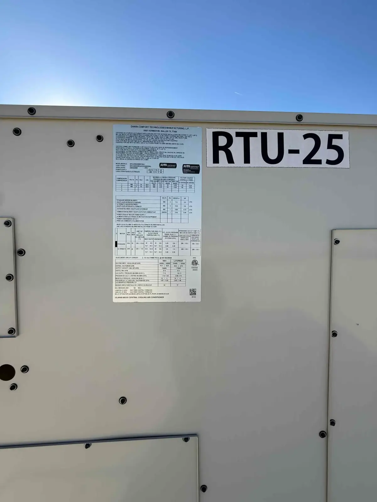 SB6015: RTU-25 Daikin MPSA07D ~7-Ton Rooftop Unit R-410A