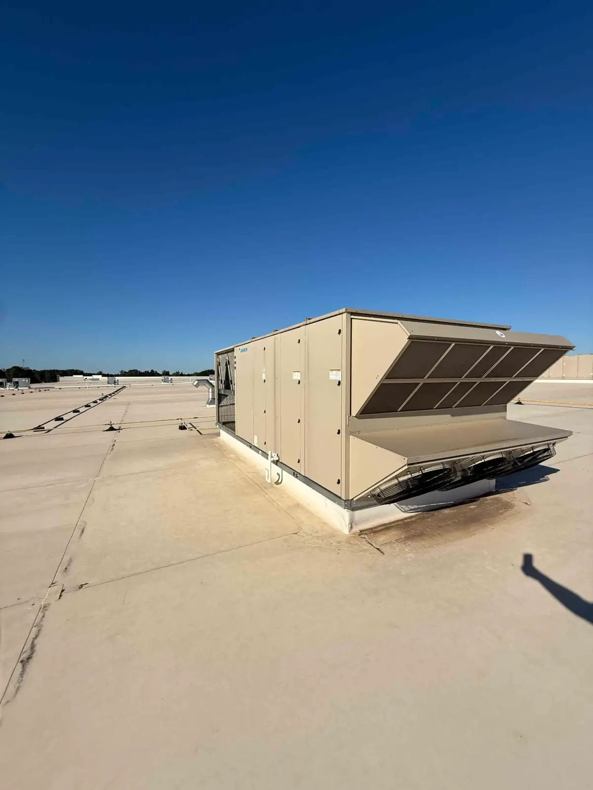 SB6012: RTU-18 Daikin MPS040F 40-Ton Rooftop Unit | Tray Wash Room | High-Airflow R-410A Packaged HVAC