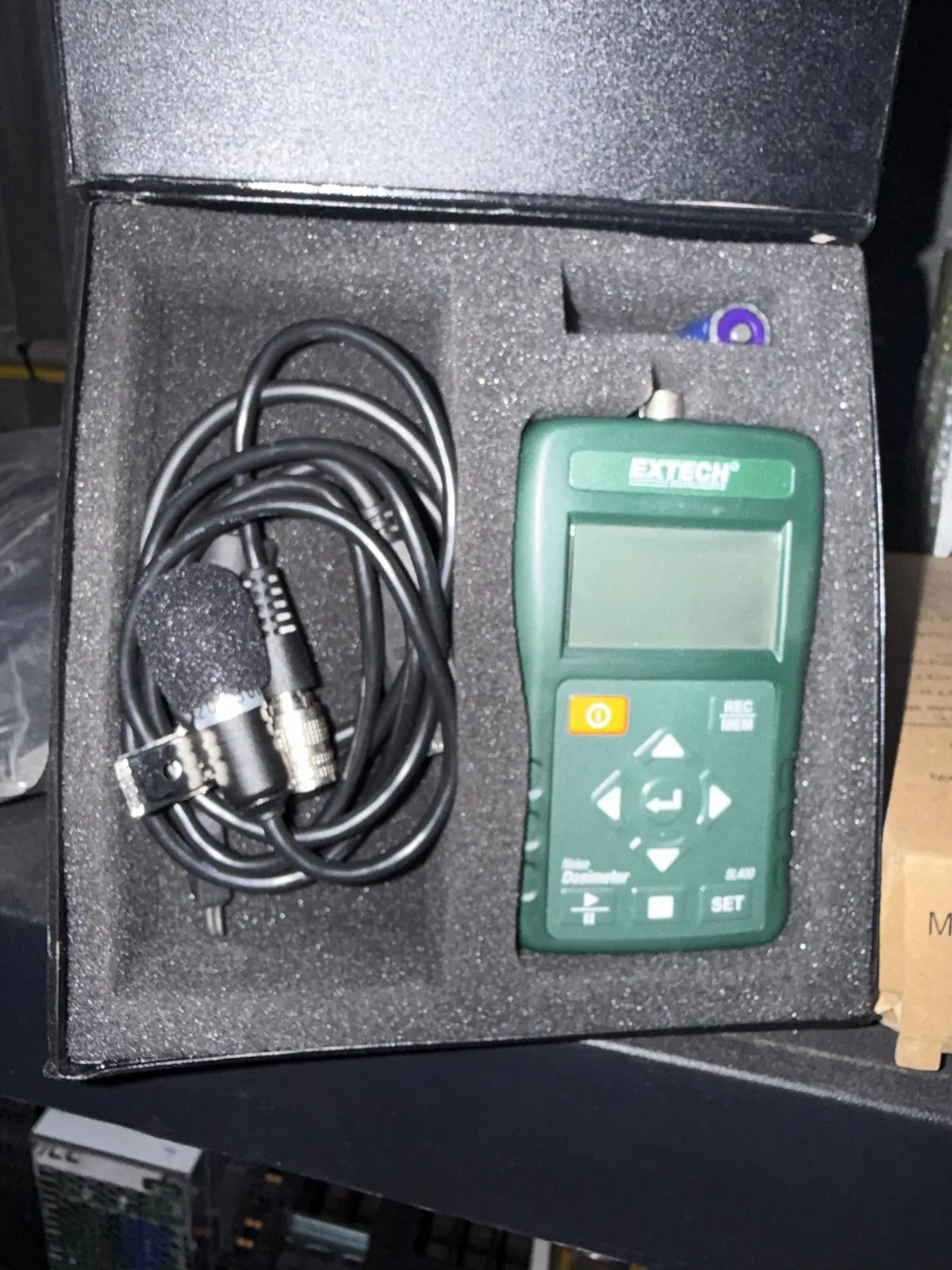 Extech SL400 Personal Noise Dosimeter with Microphone, Cable & Case | Chesterton, IN