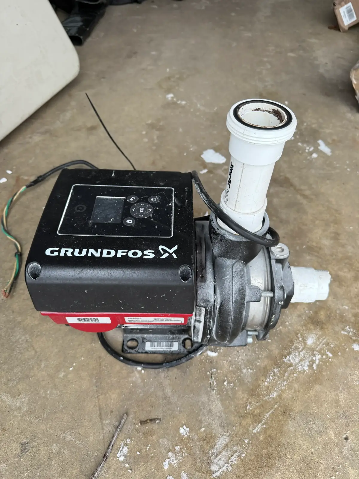 Grundfos E pump with MLE integrated VFD motor, 1.5 HP, 200 to 240 VAC, Slightly Used