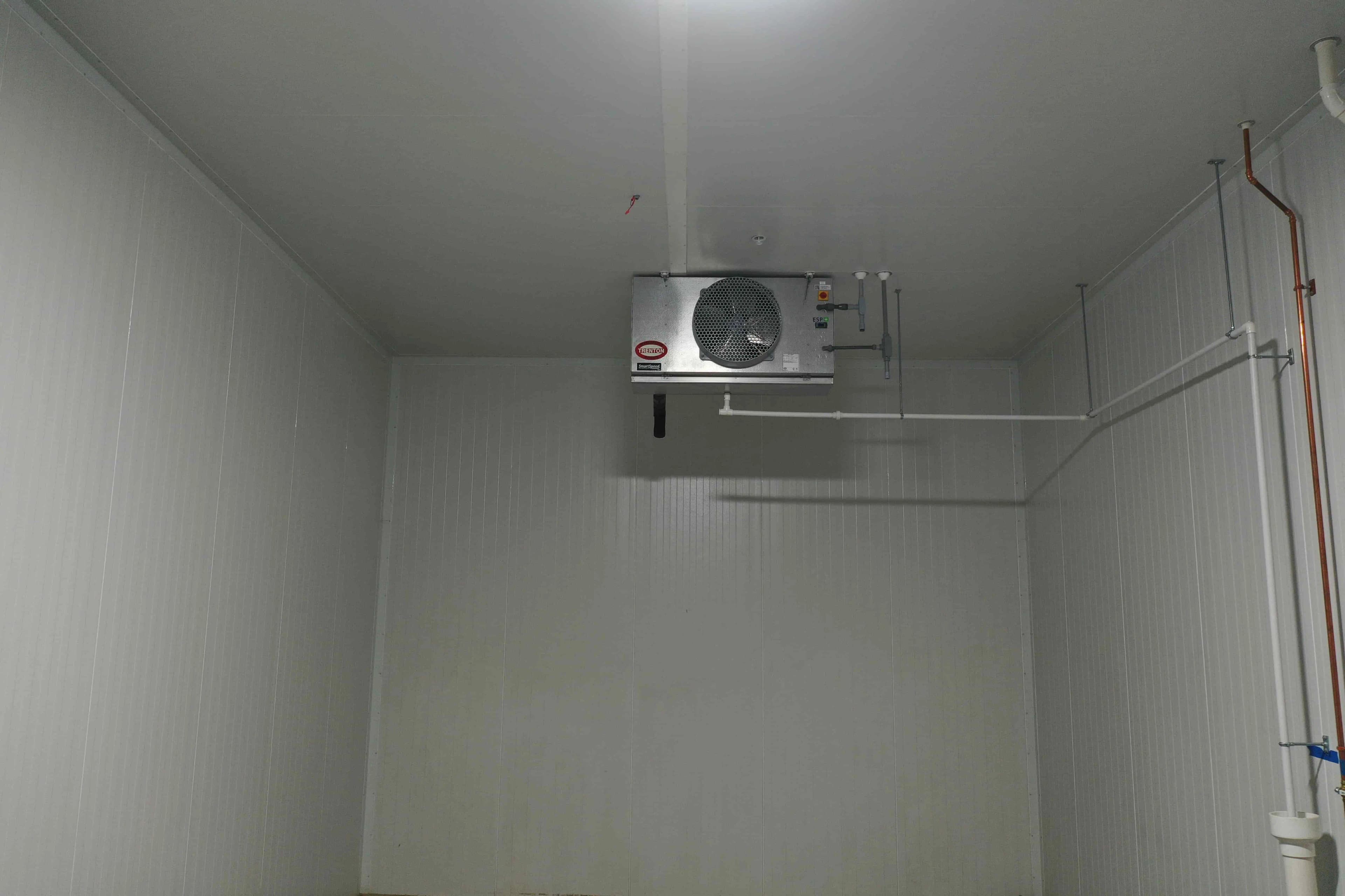 SB6014a: EVAP 8 – Trenton TMP120MA-32D Medium-Profile Evaporator, Air Defrost, 1 Fan (~3 030 CFM, 37 °F Room), 460 V 3-Phase – Connected to RCU 9 in 55 °F Chilled Storage