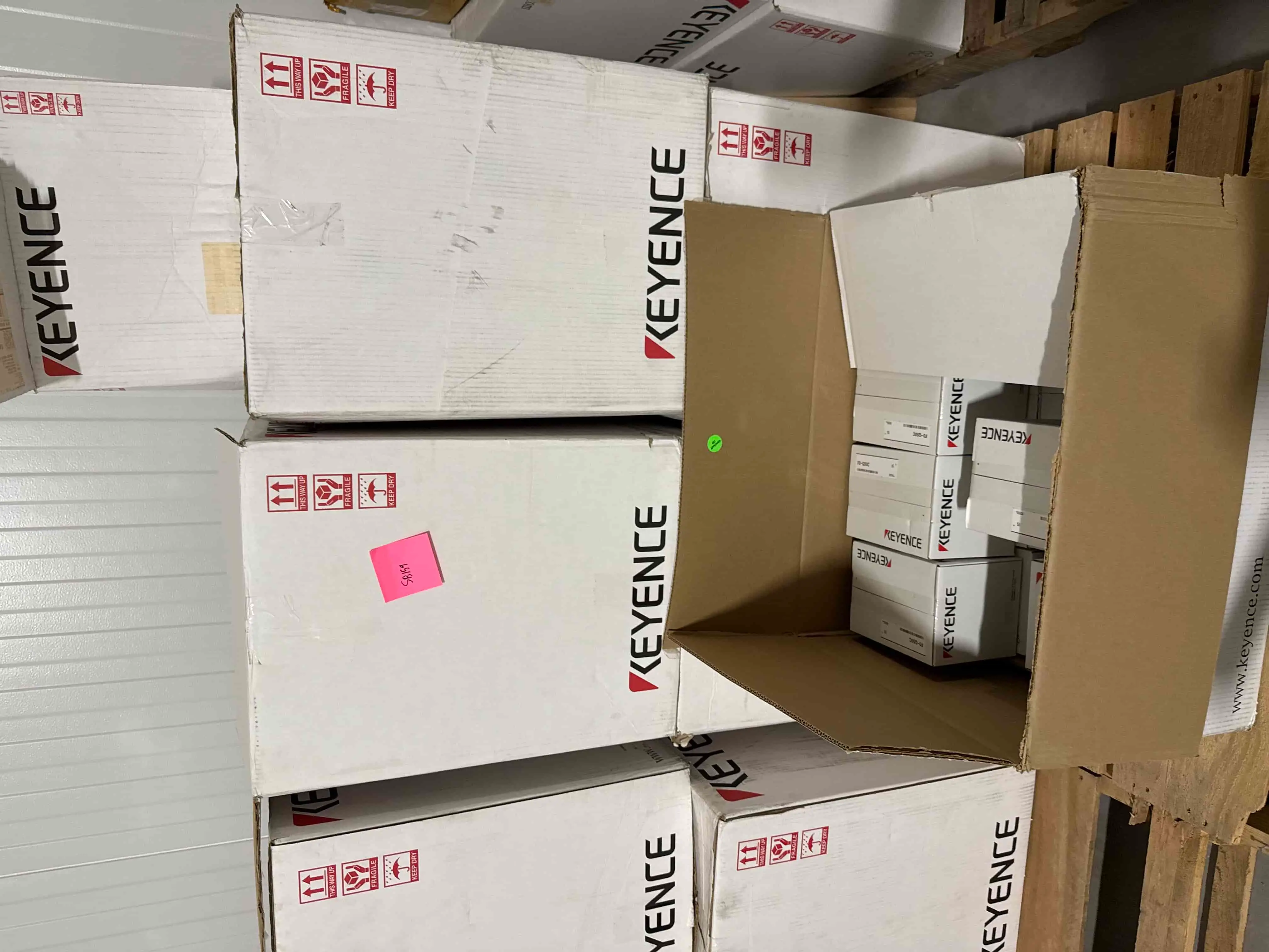 Sb159: KEYENCE FD-Q50C Clamp-On Ultrasonic Flow Sensors – Factory-Sealed (FD-Q Series, Qty 205 in Contract)