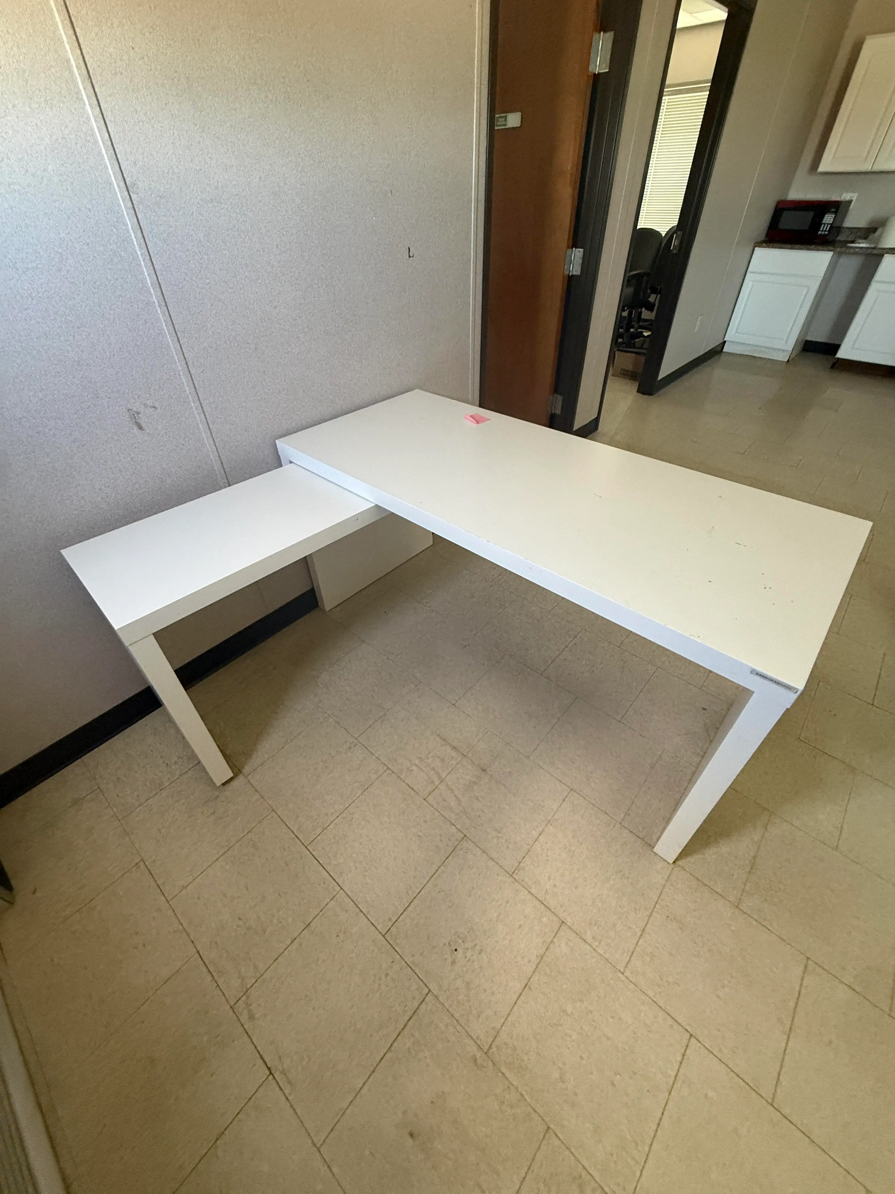Modern White L-Shaped Office Desk / Corner Workstation
