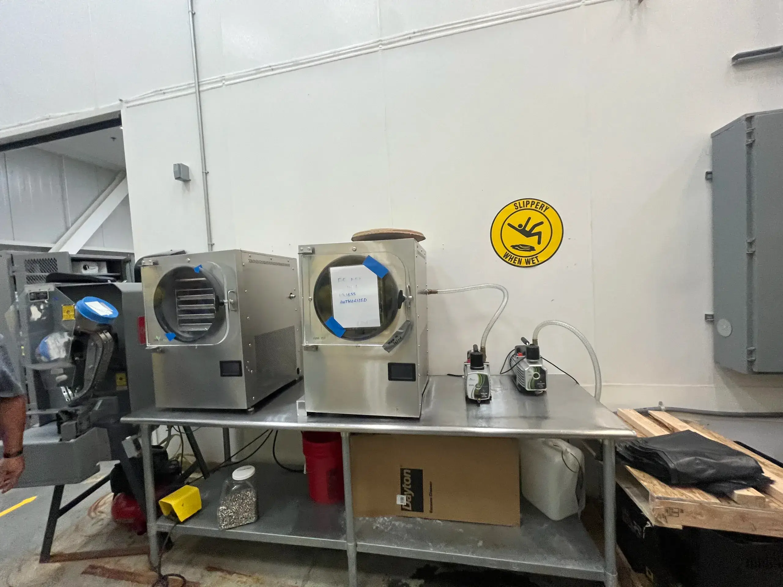 AEROFARMS LOT 42 - Harvest Right Freeze Dryers