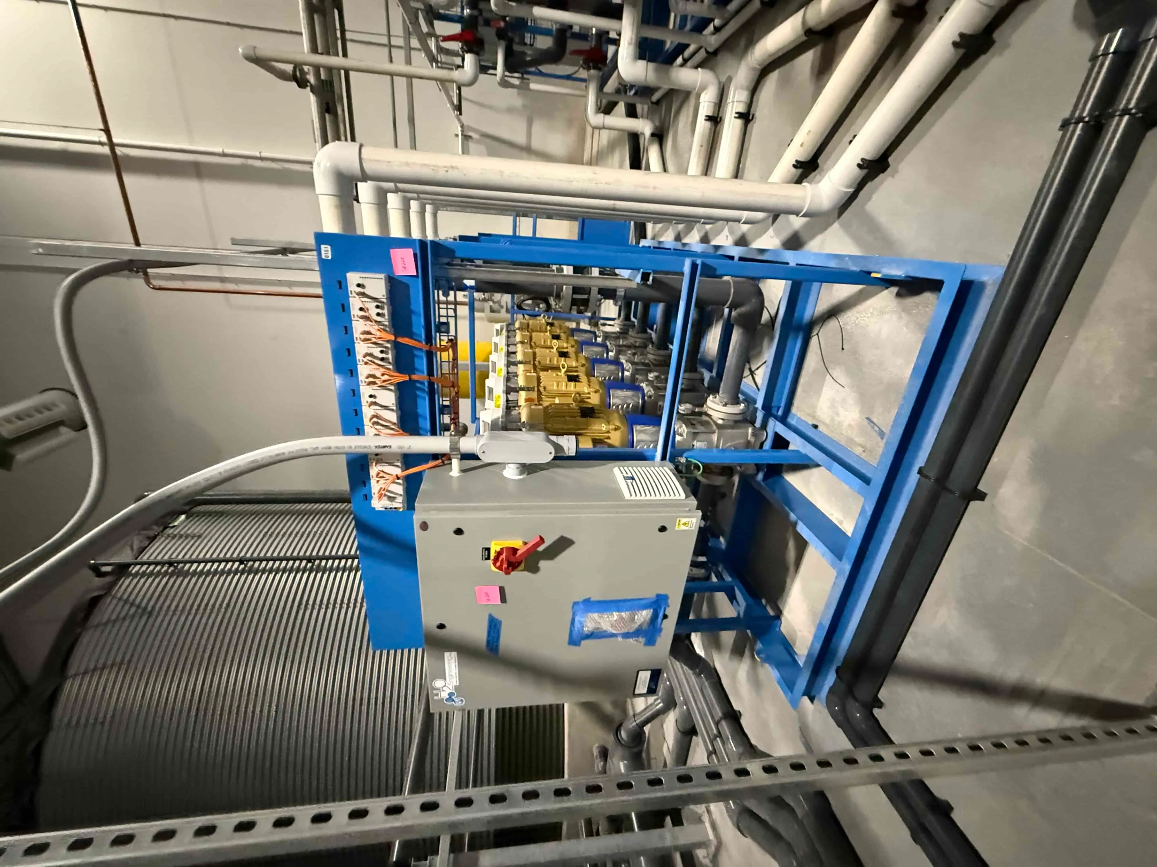 SB220: H2O Engineering BlueFil Hydrovar Pump Station Skid – Multi-Pump Automation with Allen-Bradley 1738-Series Controls (11 Groups, 480V)