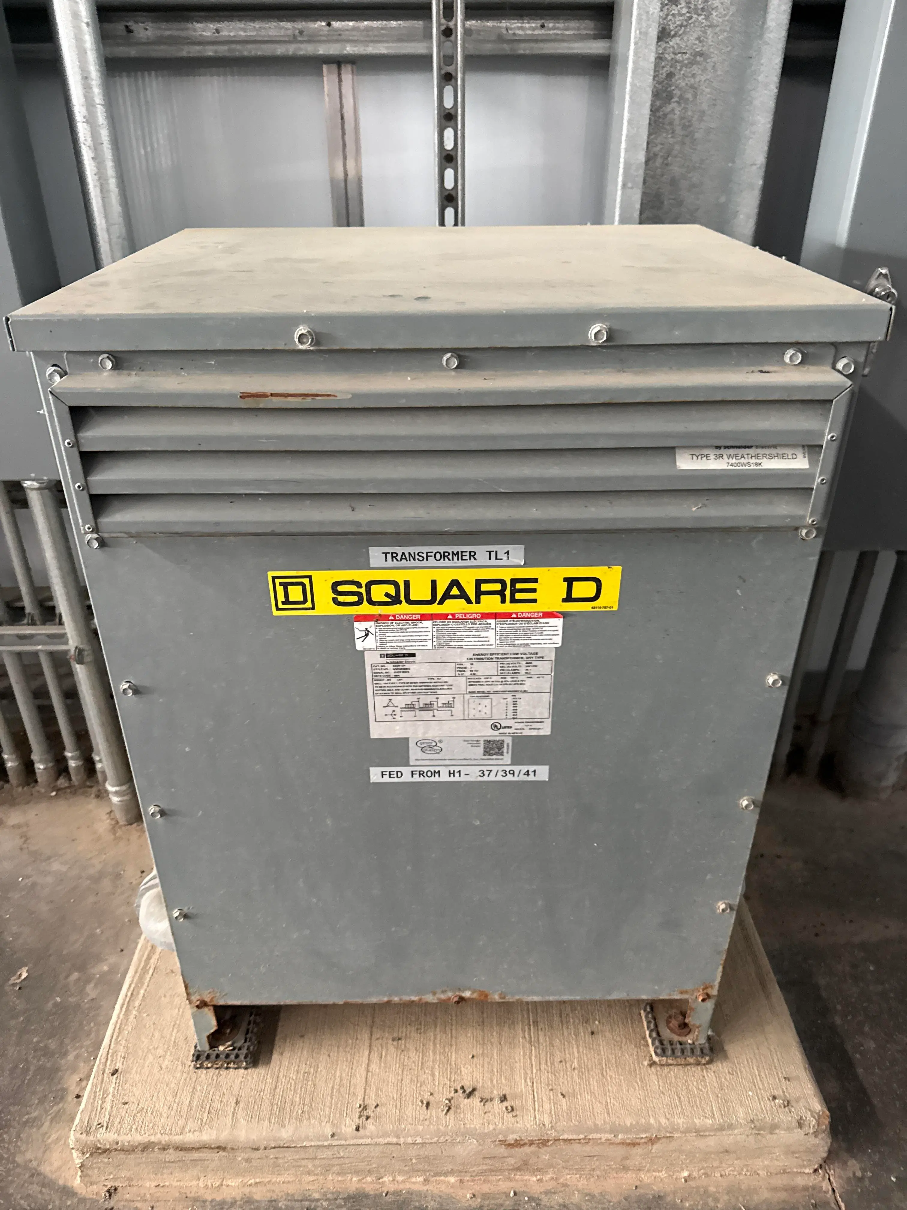 Square D 30 kVA Transformer 480V to 208/120V 3-Phase – Dry Type