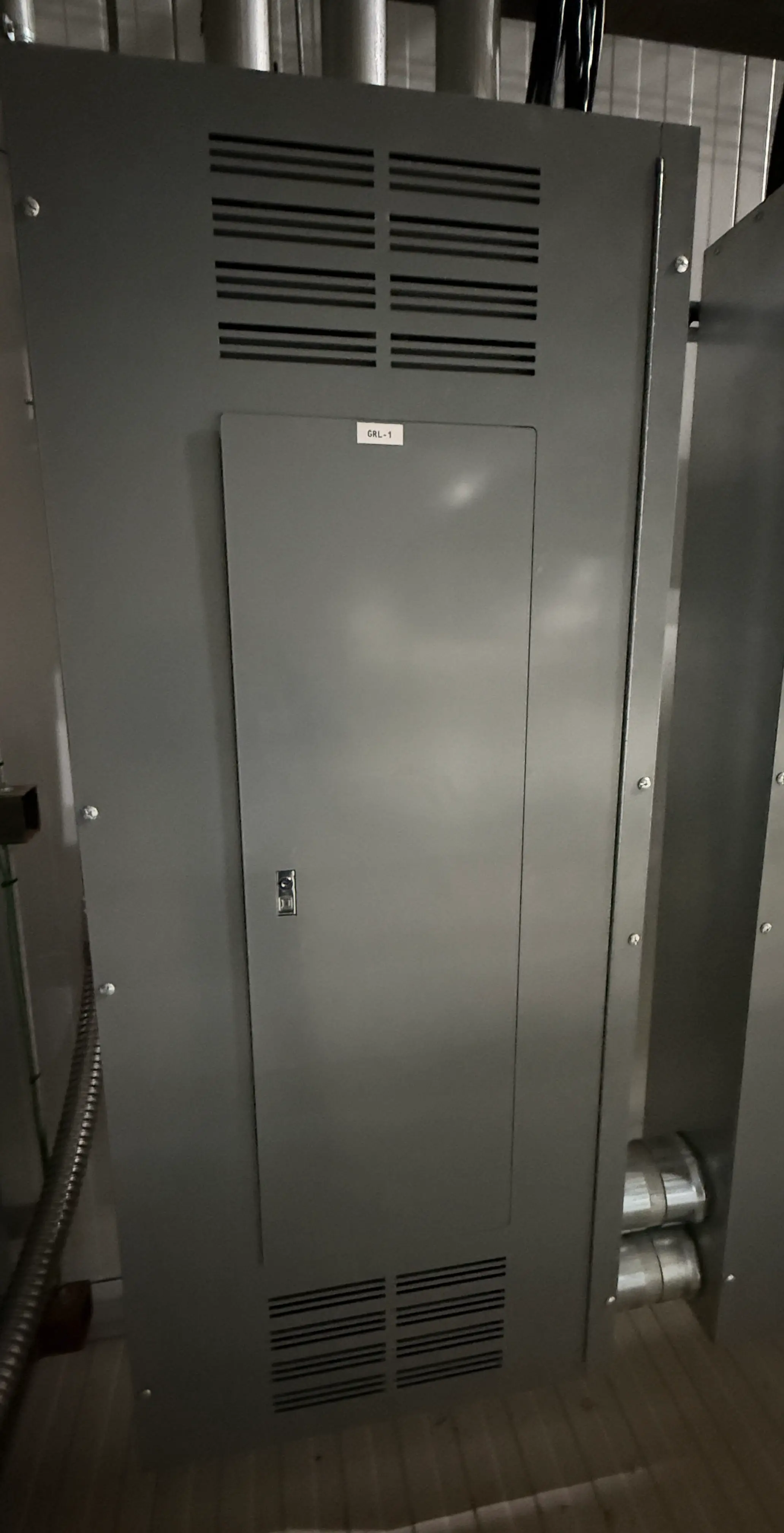 SB7068: Square D Panelboard 480V 800A