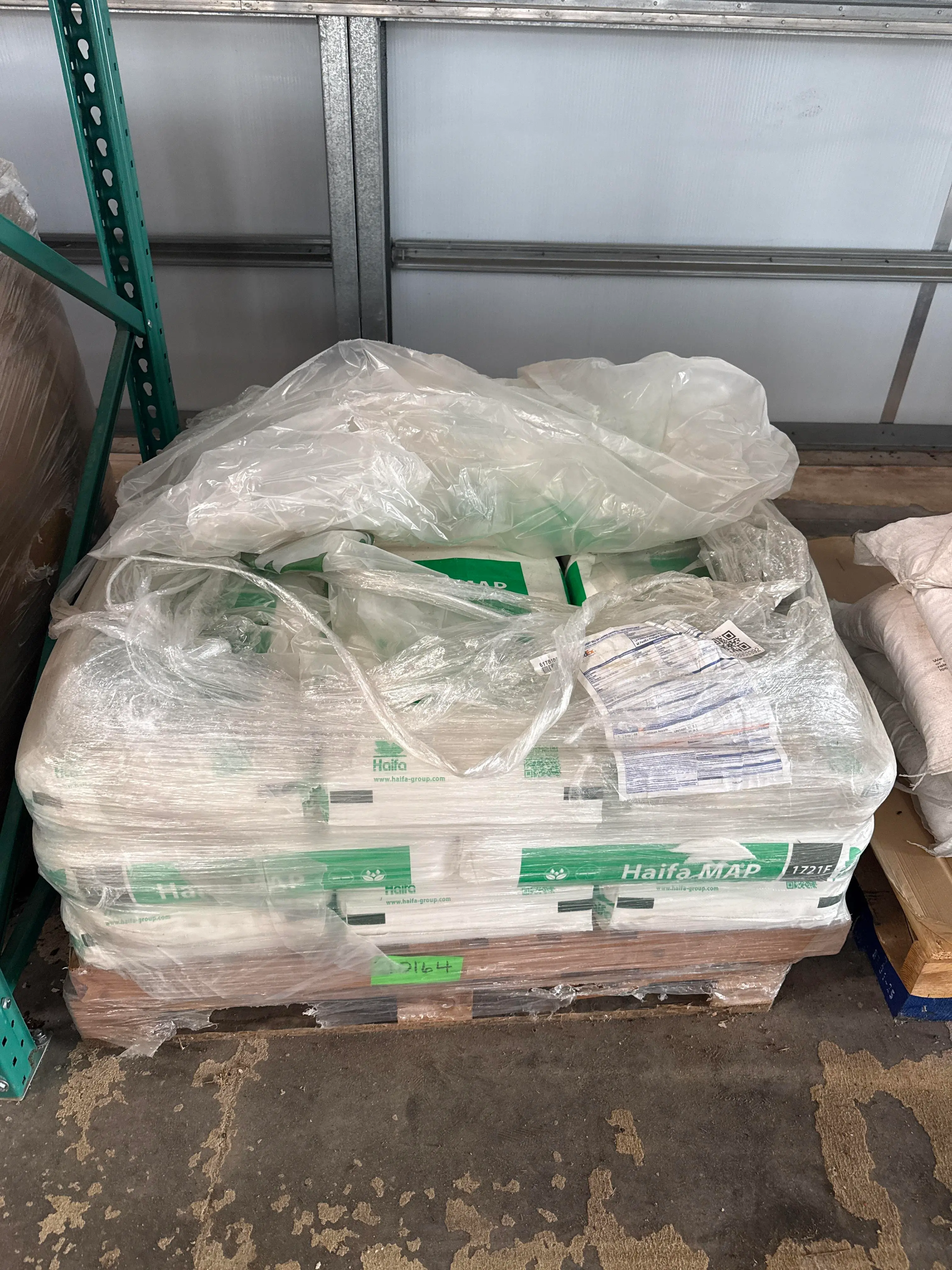 Partial Pallet of Haifa MAP 12-61-0 Mono Ammonium Phosphate Fertilizer – Approx. 18 Bags