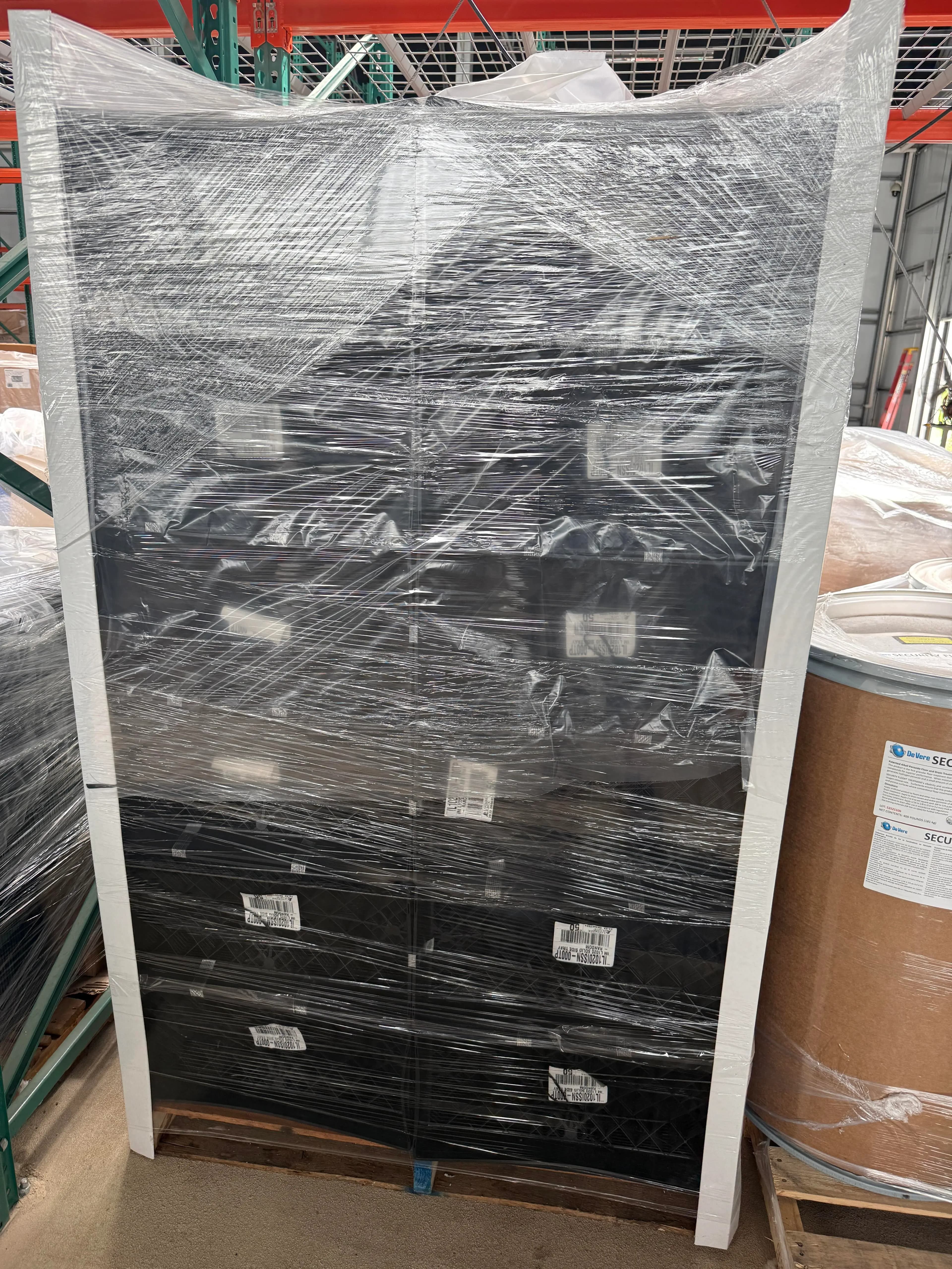 Pallet of 500+ Black Propagation Trays Inserts Hydroponic Grow Trays