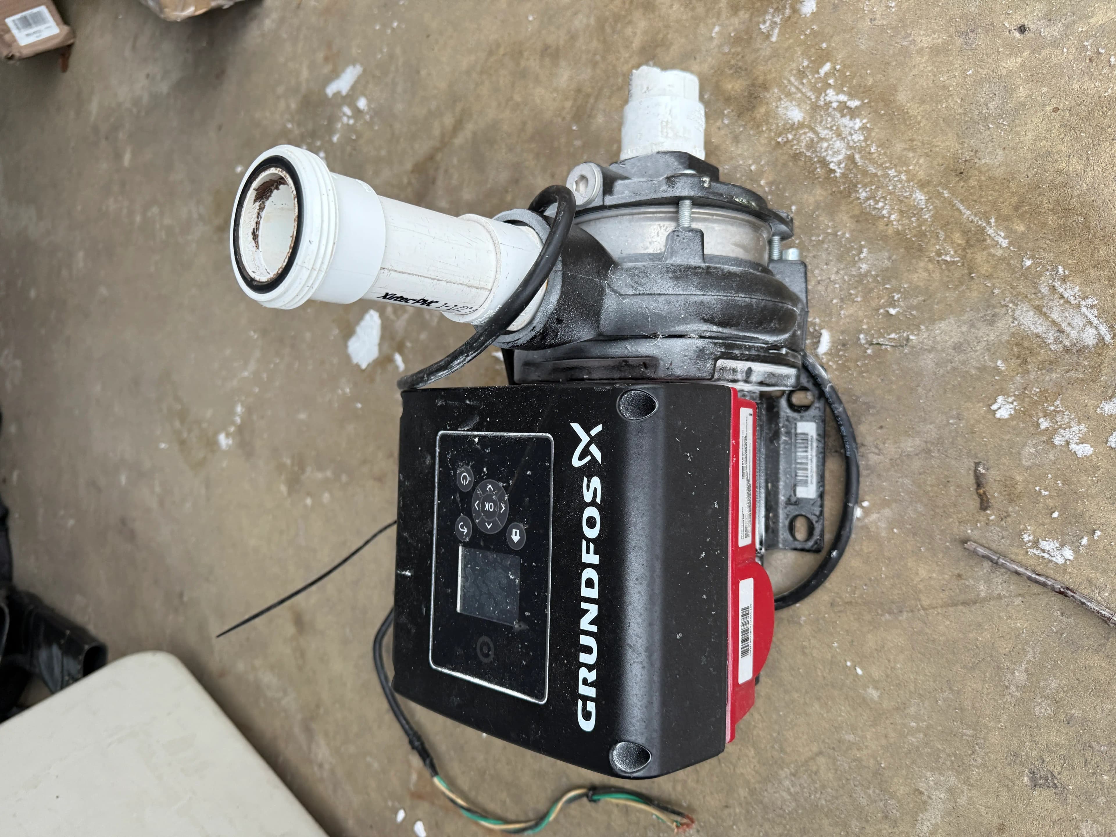 Grundfos E pump with MLE integrated VFD motor, 1.5 HP, 200 to 240 VAC, Slightly Used
