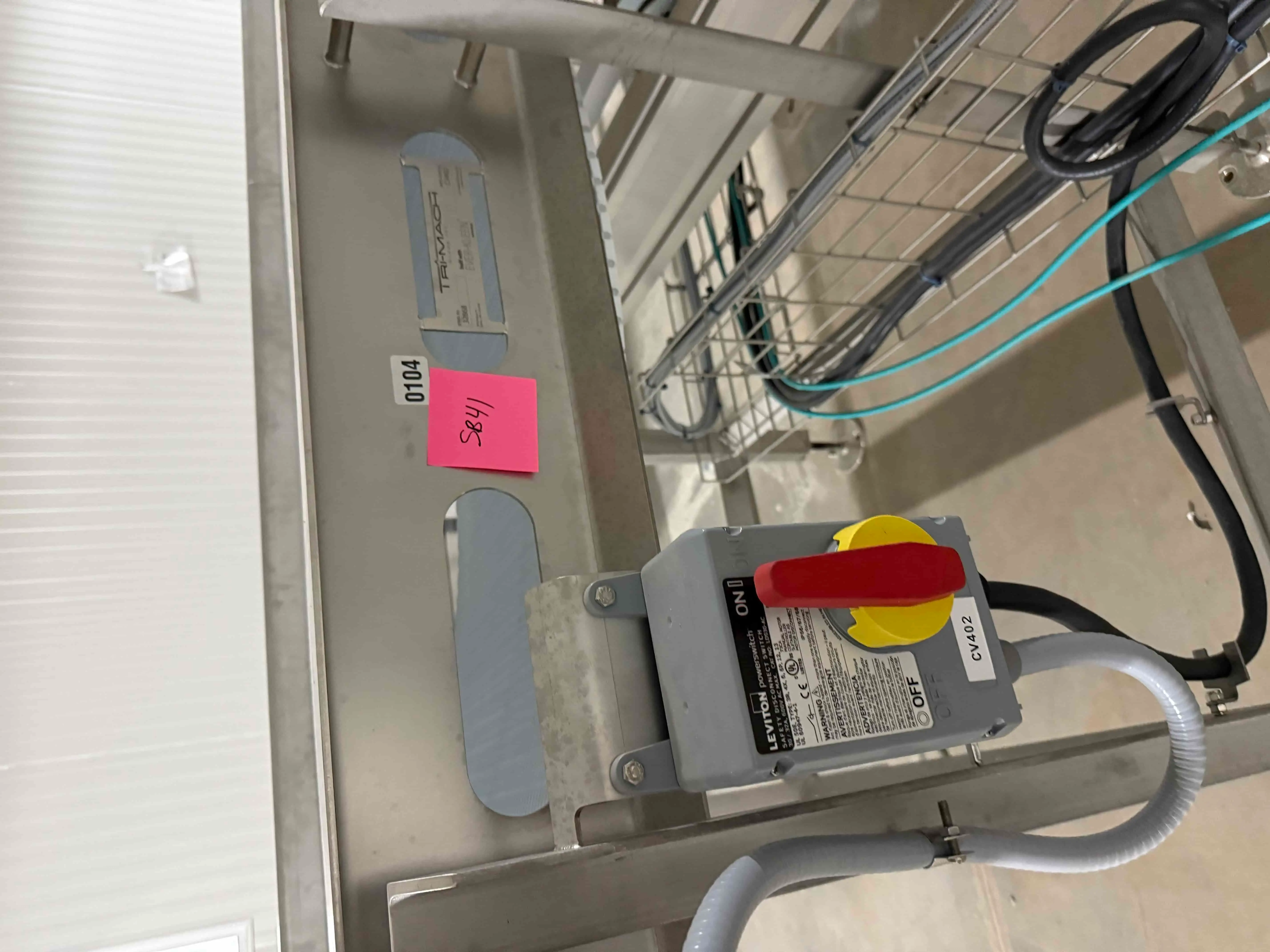 SB41 – Ever-Kleen / Tri-Mach Stainless Food-Grade Conveyor System with Keltech Drive (Model K63R45-ZOWB3-W), 1 HP 1750 RPM Motor, 45:1 Ratio Gearmotor, NSF H1 Mobil SHC Cibus 320 Oil, with Leviton PowerSwitch Disconnect (Label 0104) – Located in Tray Washing Room