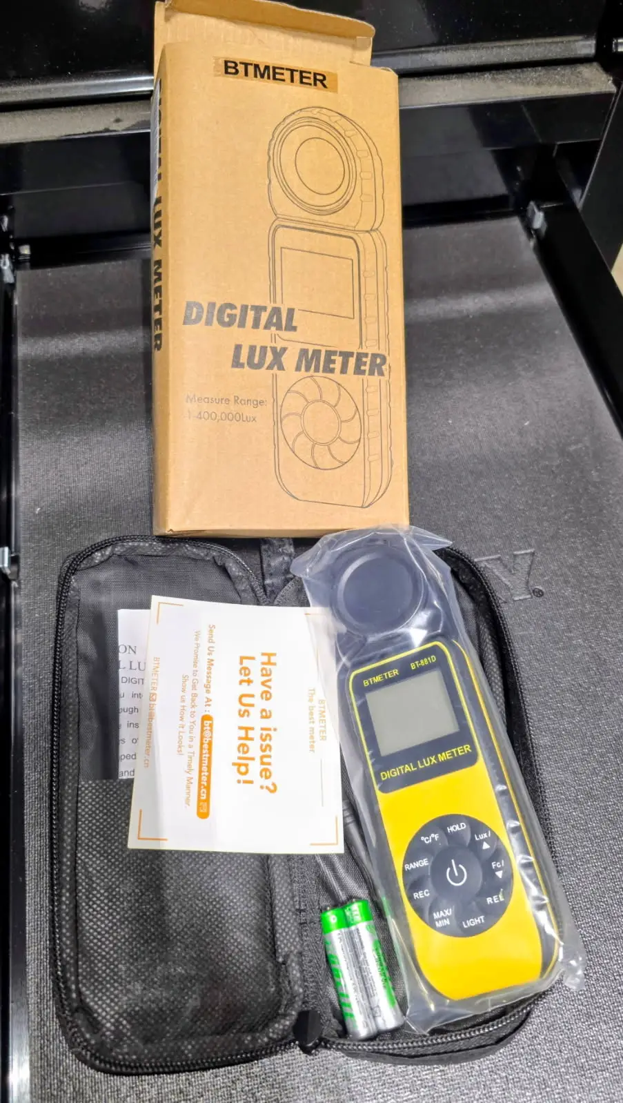 BTMETER BT-881D Digital Lux Meter (1-400,000 Lux) with Carrying Case - New