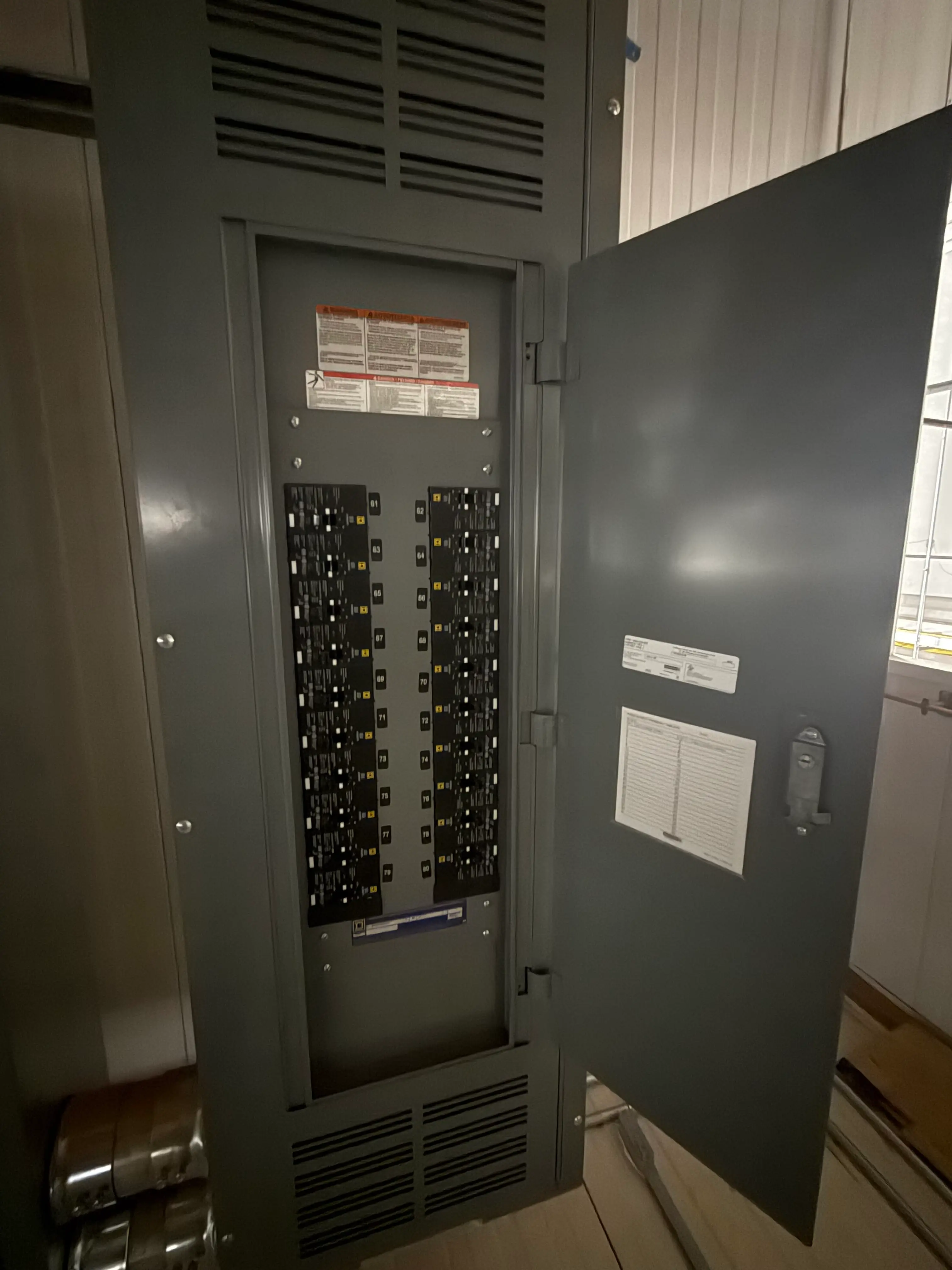 SB7015: Electrical Panelboard Cabinet Enclosure