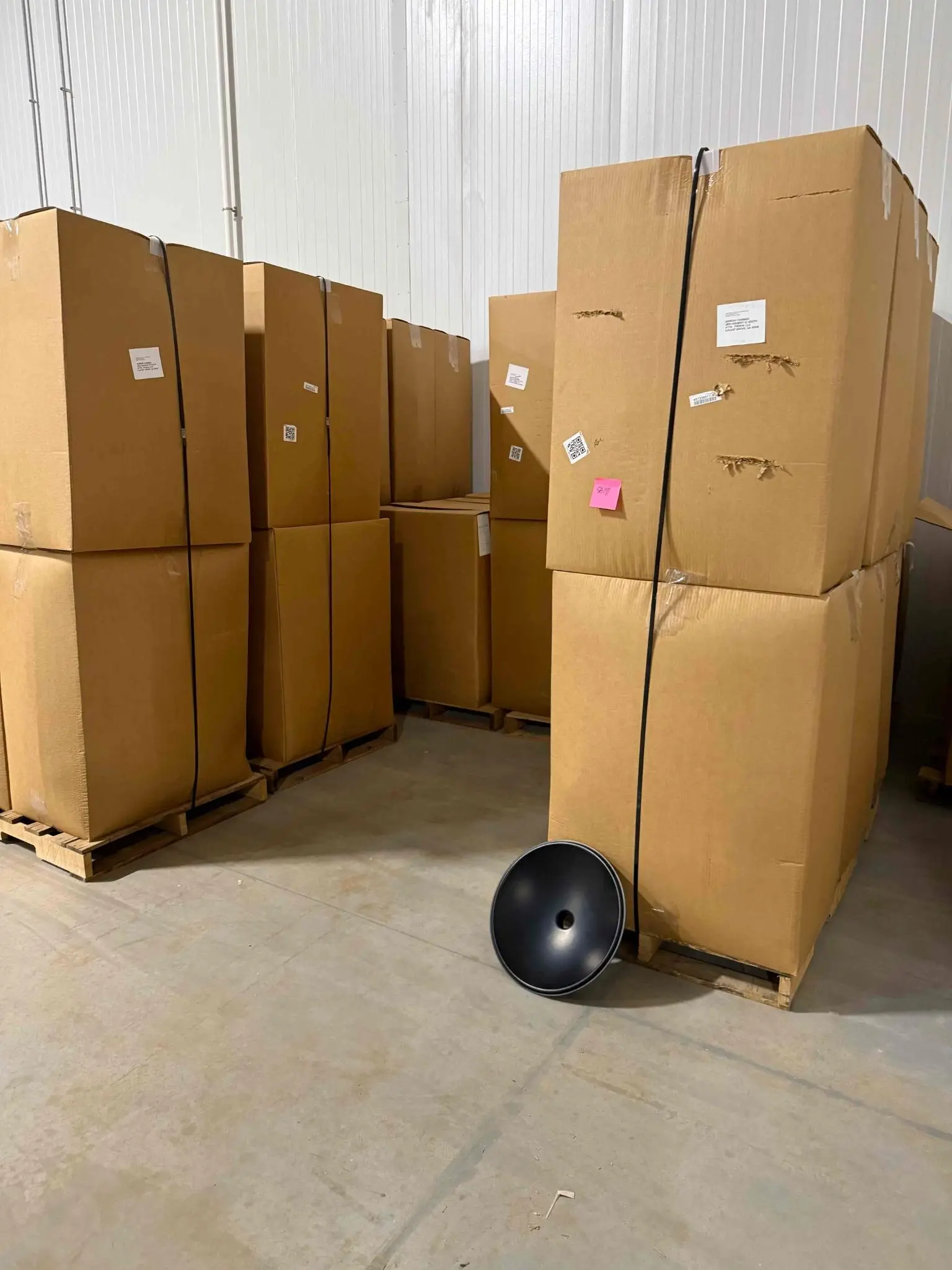 Commercial Industrial Light Fixtures in Boxes (New/Unused)