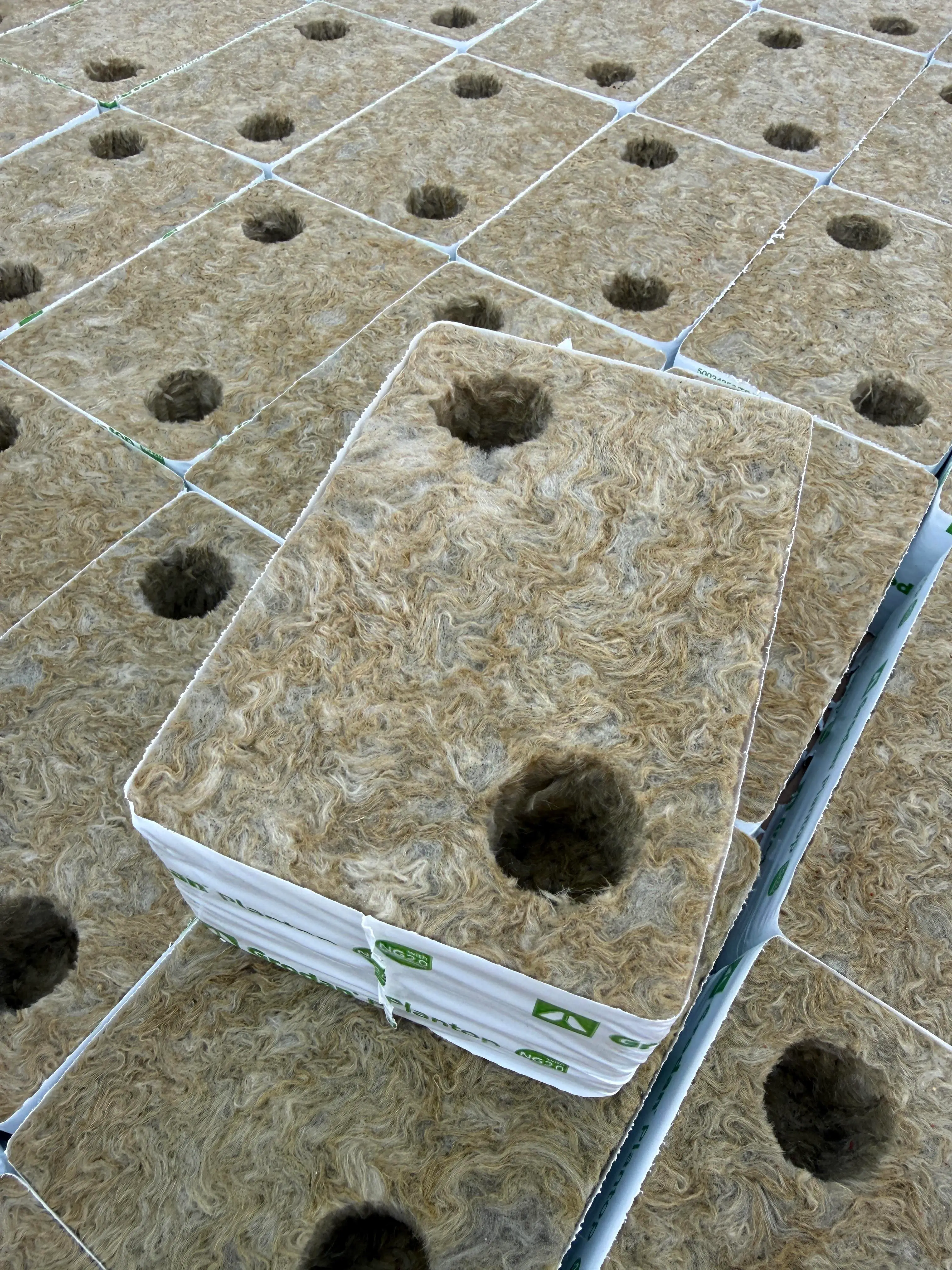 Grodan NG 2.0 Grow Blocks – 5,040 Units (Pallets 2 & 3, Full Cartons)