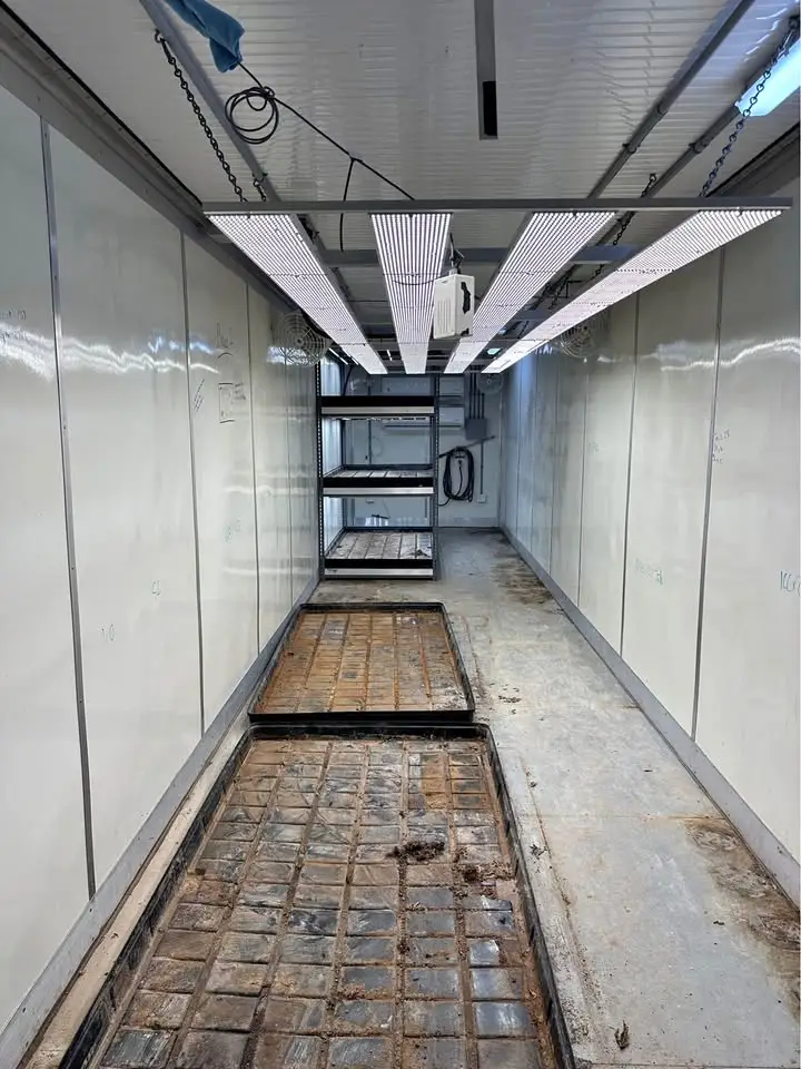 5x 40ft Grow Containers by Grow Pod Solutions — Commercial Container Farm Lot