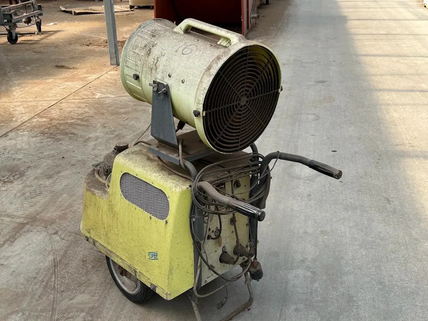 WHITE'S AUCTION LOT 106 - Used Ball Large AutoFog Greenhouse Fogger - Unit #16 - Covers Up to 70,000 sq ft with HAF Fans
