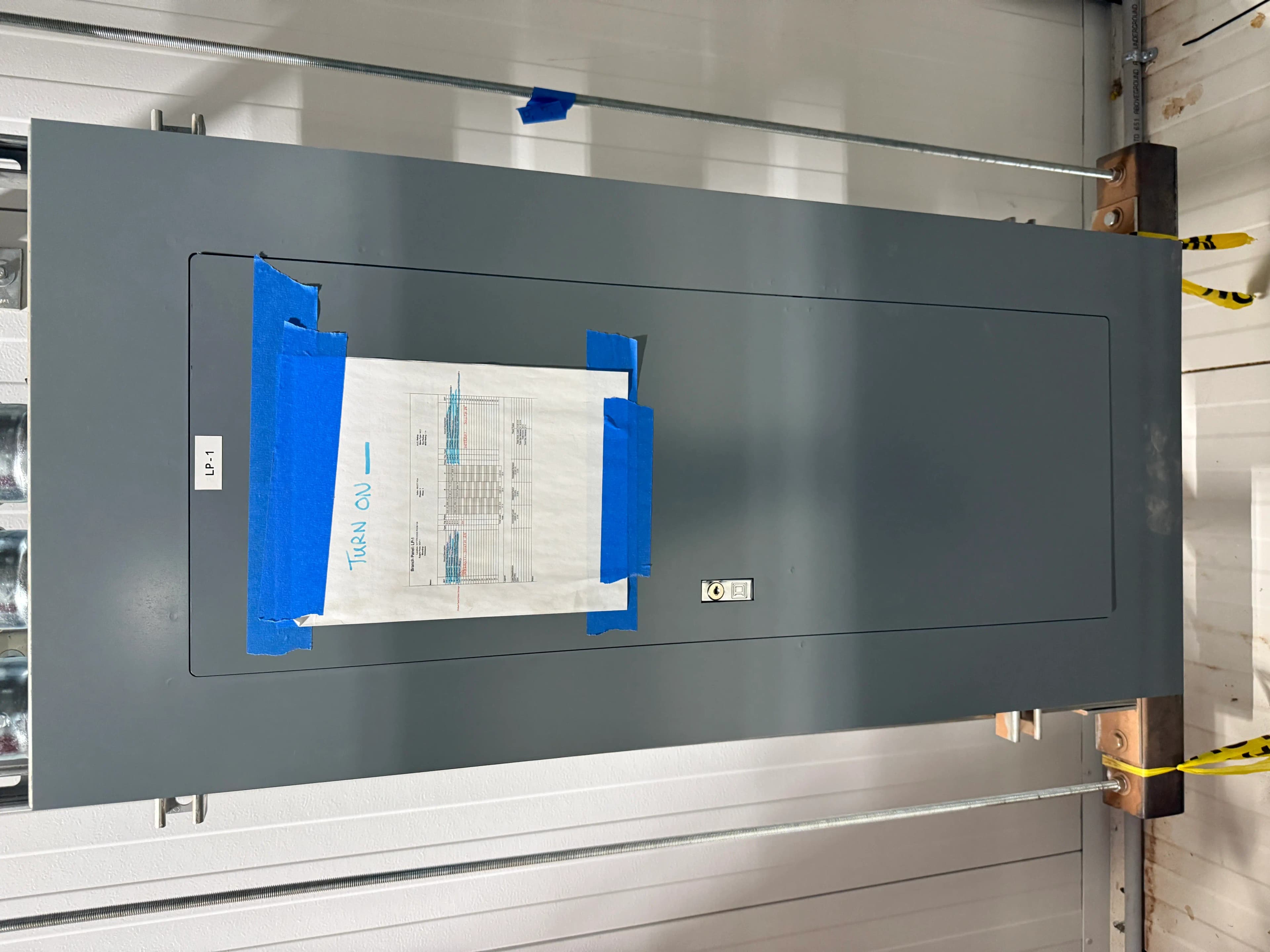 SB7060: Square D Panelboard 480Y 277V 250A