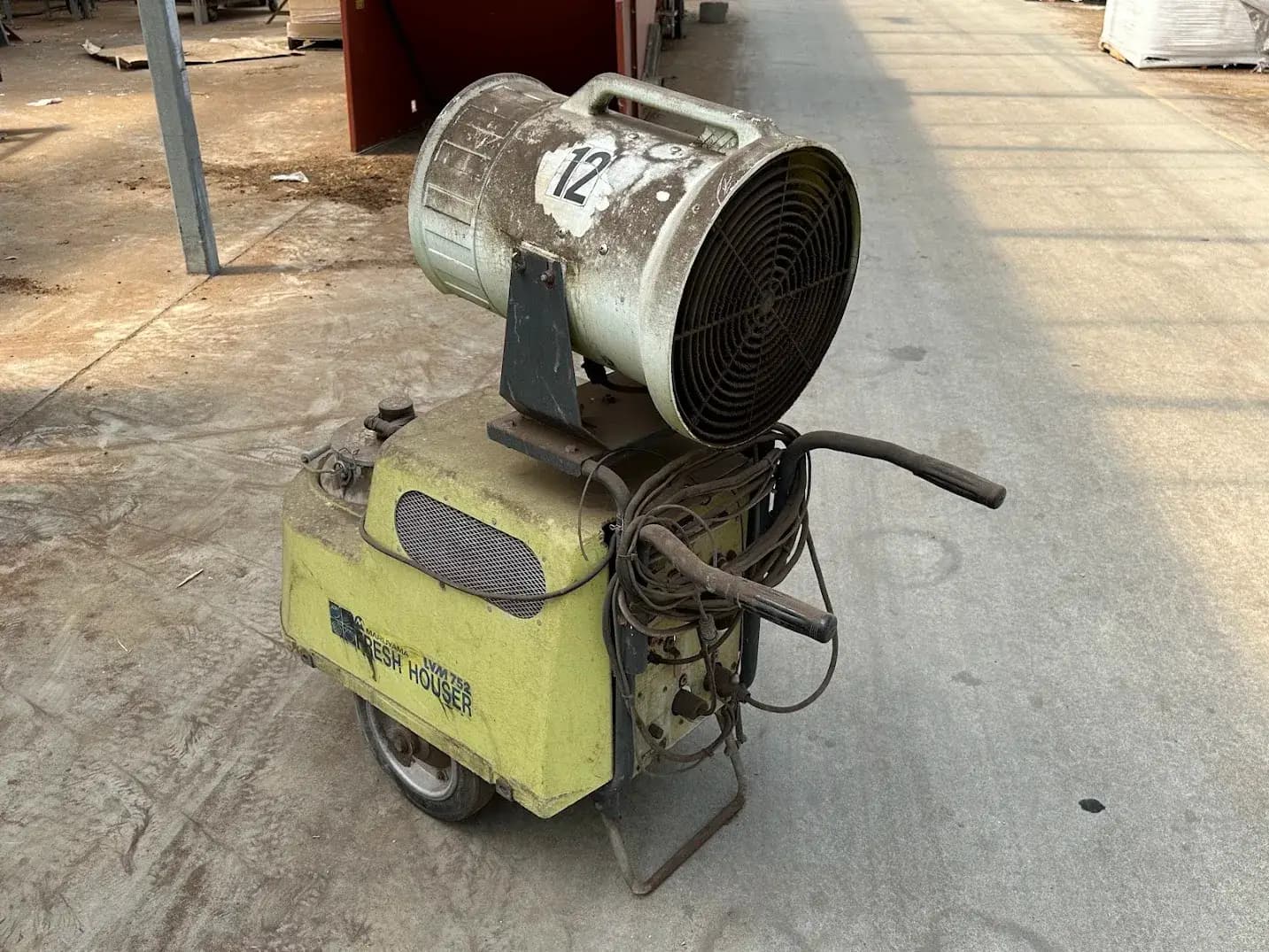 WHITE'S AUCTION LOT 104 - Used Ball Large AutoFog Greenhouse Fogger - Unit #12 - Covers Up to 70,000 sq ft with HAF Fans