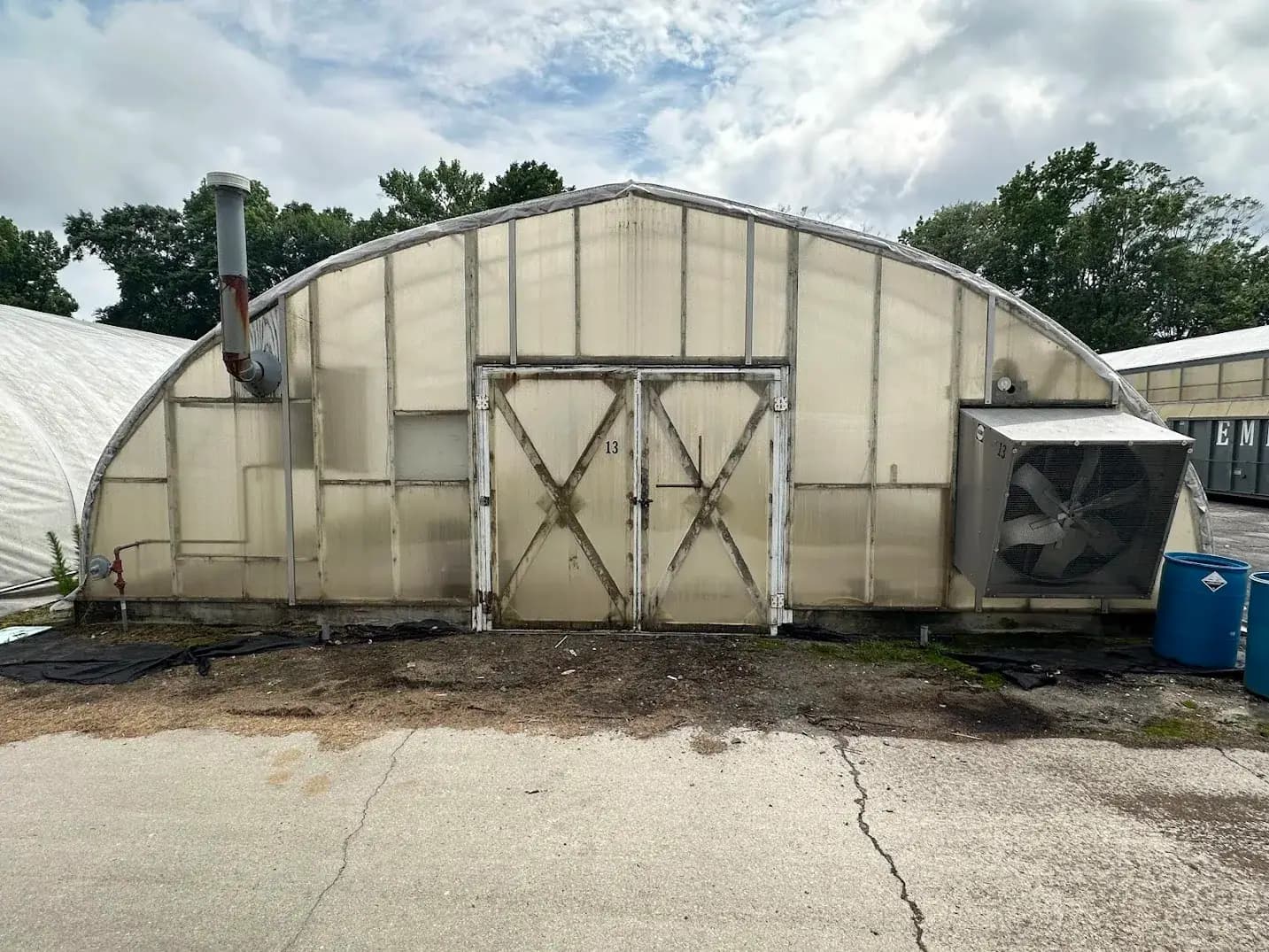 WHITE'S AUCTION LOT 28 - CF13 - X.S. Smith 30' x 96' Criterion Quonset Hoop Cold Frame Greenhouse