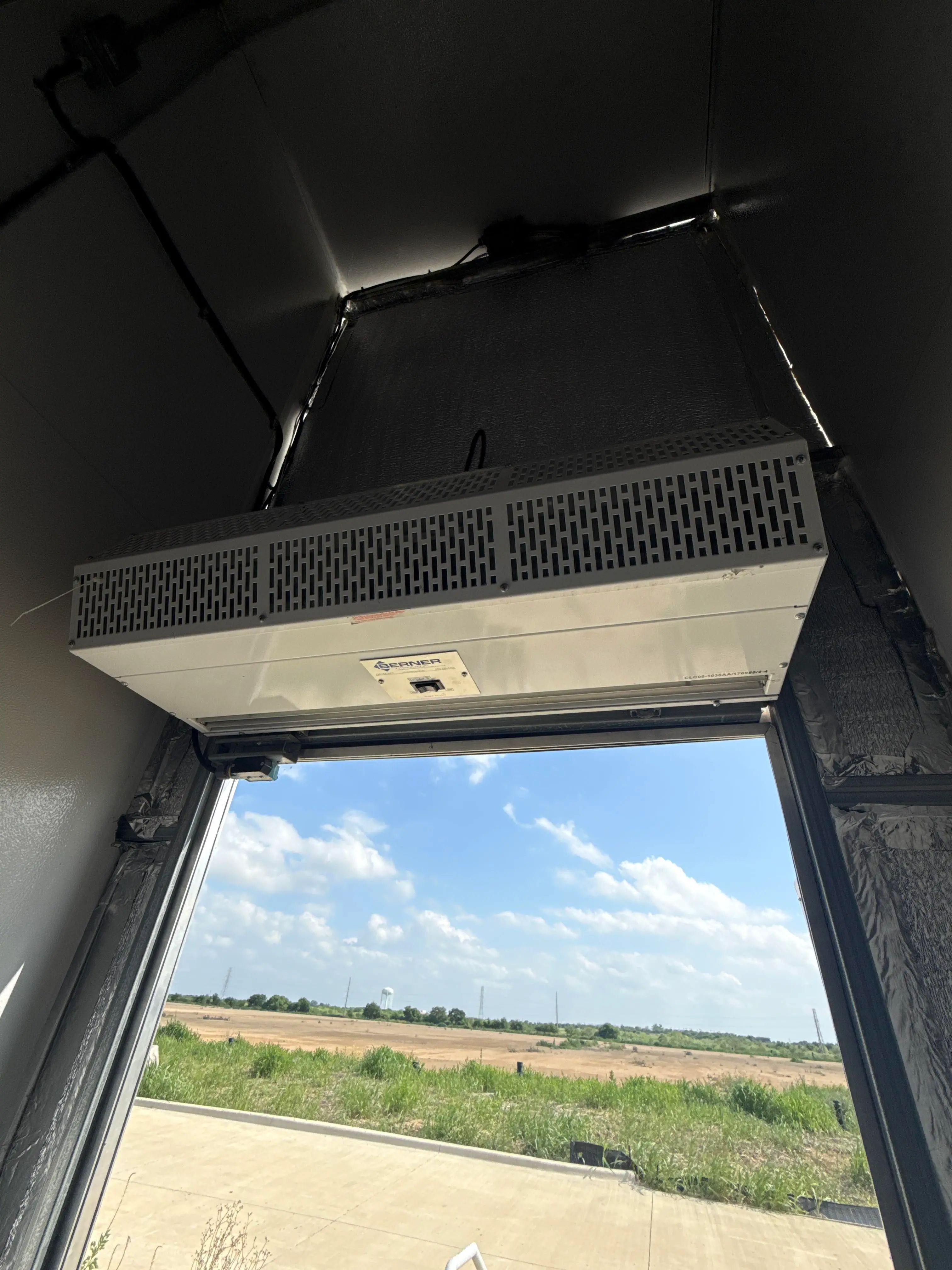 Berner Commercial Air Curtain Door Unit, Model CLC08-1036AA