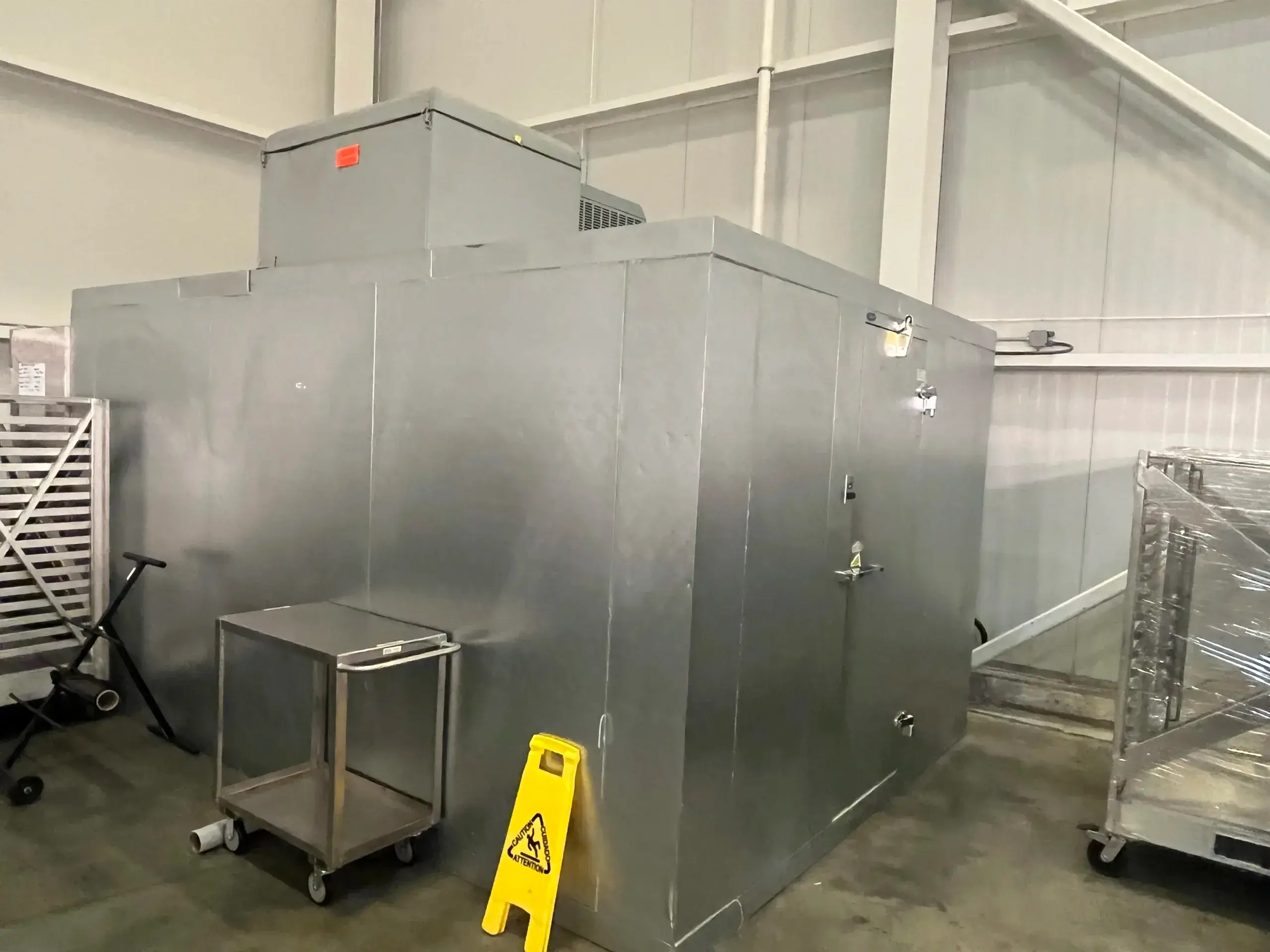 AEROFARMS LOT 14 - Norlake KL P26X78 Walk-In Seed Cooler - Optimal Seed Storage Solution!