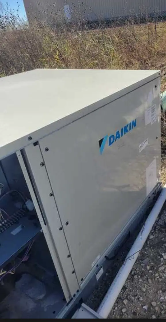 Daikin Commercial HVAC Unit — Packaged Climate Control System for CEA Greenhouse