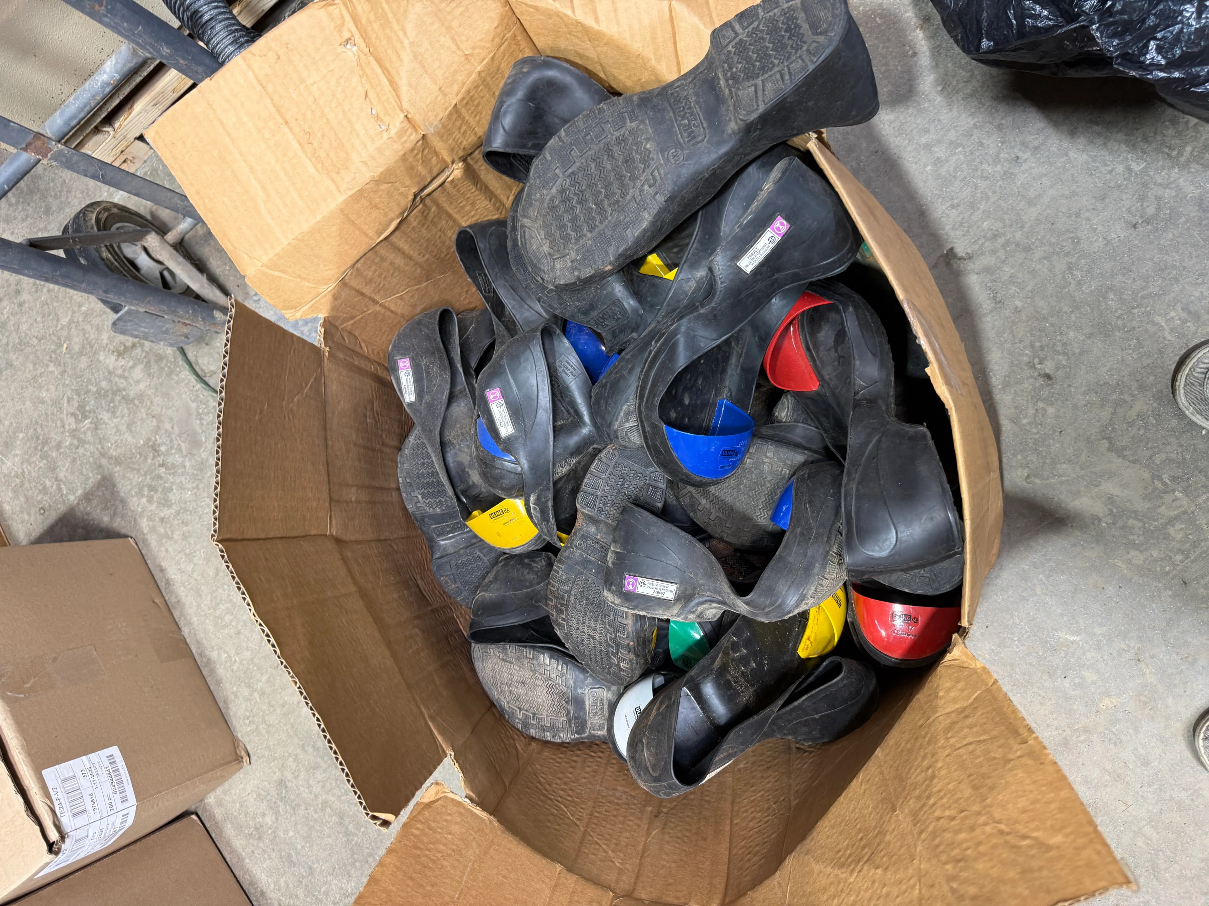 Bulk Lot of (~18 Pairs) Bekina StepliteX Safety Work Boots, Assorted Sizes, Color-Coded