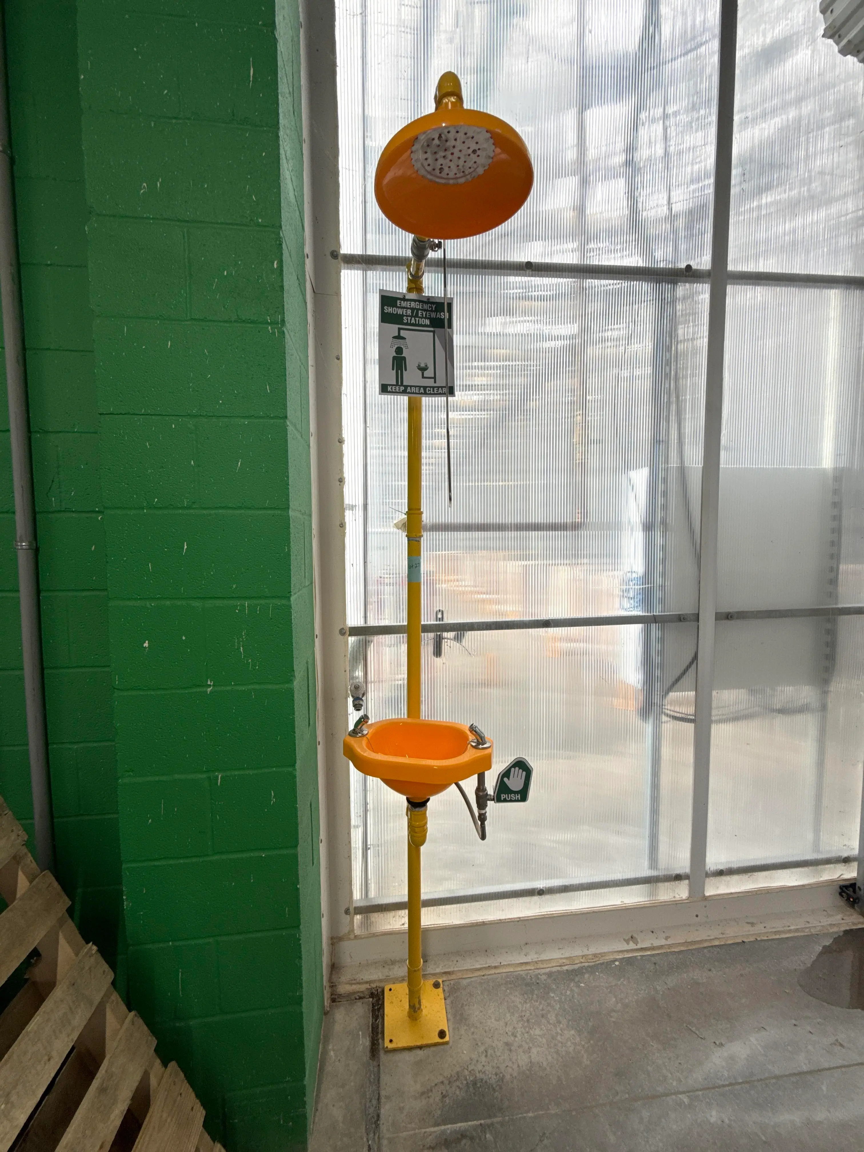 Freestanding Emergency Safety Shower Eyewash Station