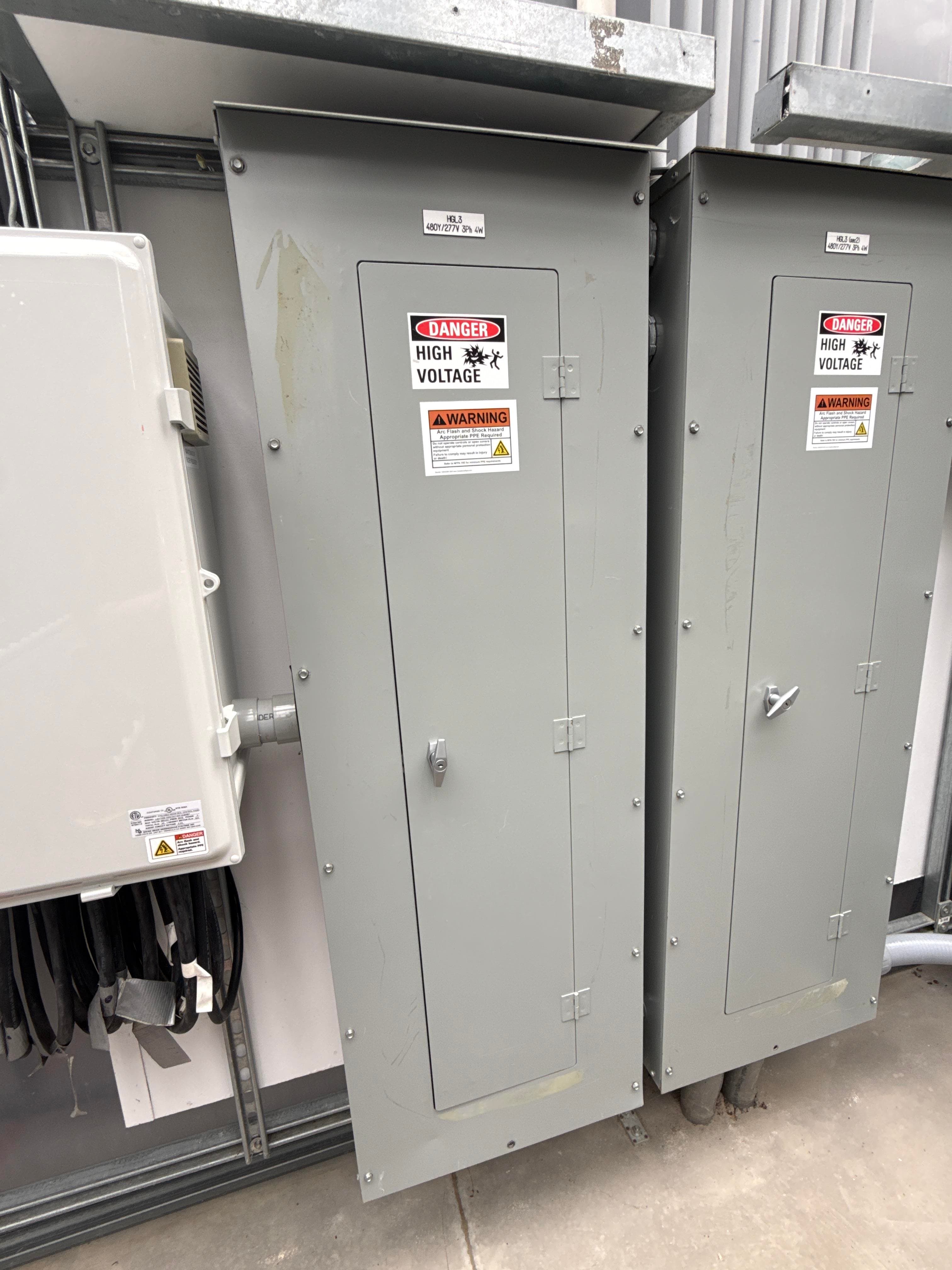 Eaton PRL2A 400A 480Y/277V 84 Circuit 3 Phase Panelboard Type 3R