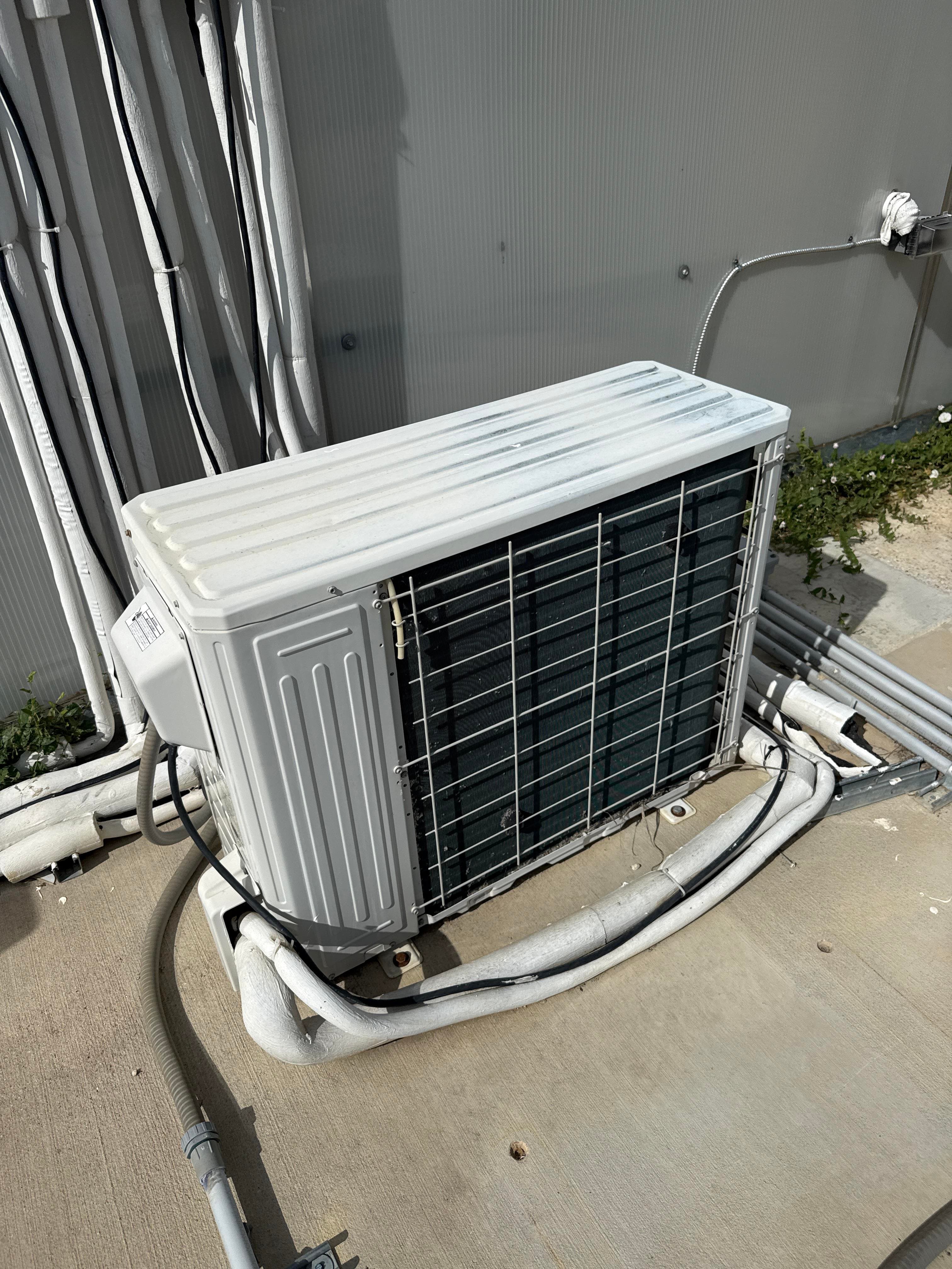 Johnson Controls 22,000 BTU Wall Mount Heat Pump Mini Split System, DHP24NWB21S