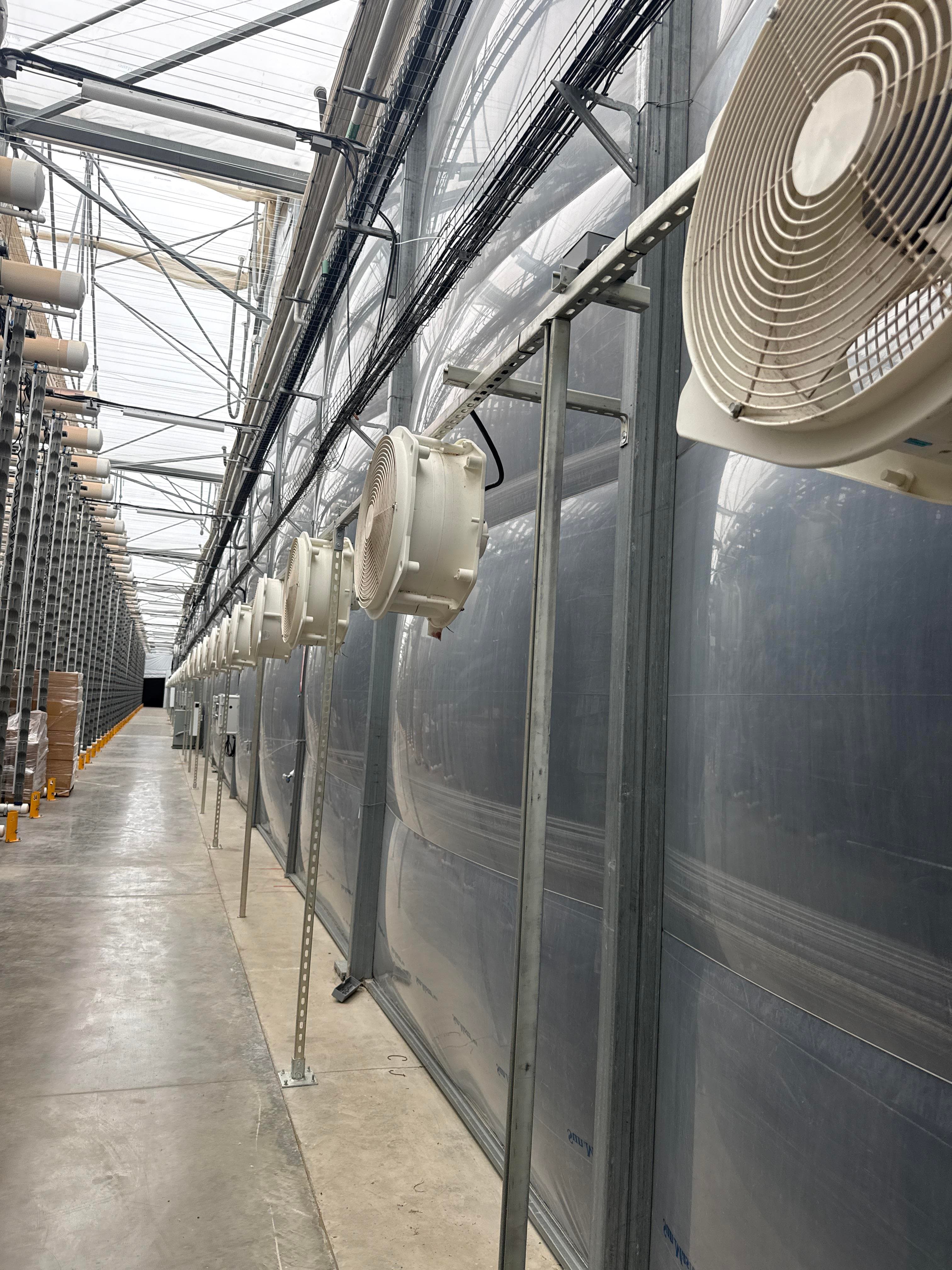 Lot of 42 Vostermans Multifan Greenhouse Circulation Fans with Mounting Hardware