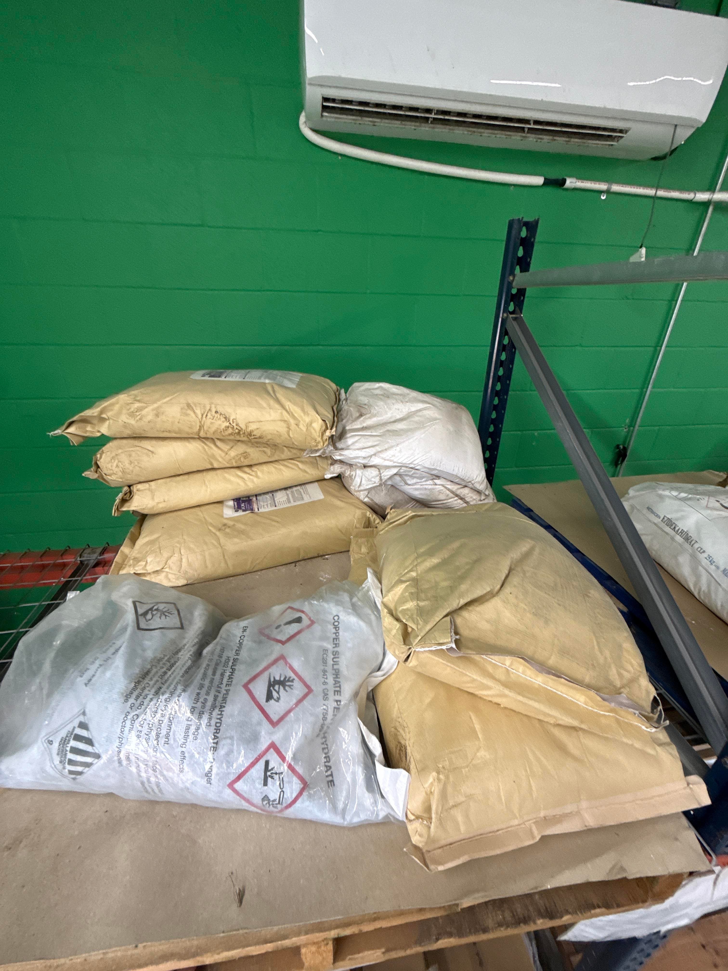 Mixed Fertilizer Lot with LidoQuest Fe 6% EDDHA and Manganese Sulfate