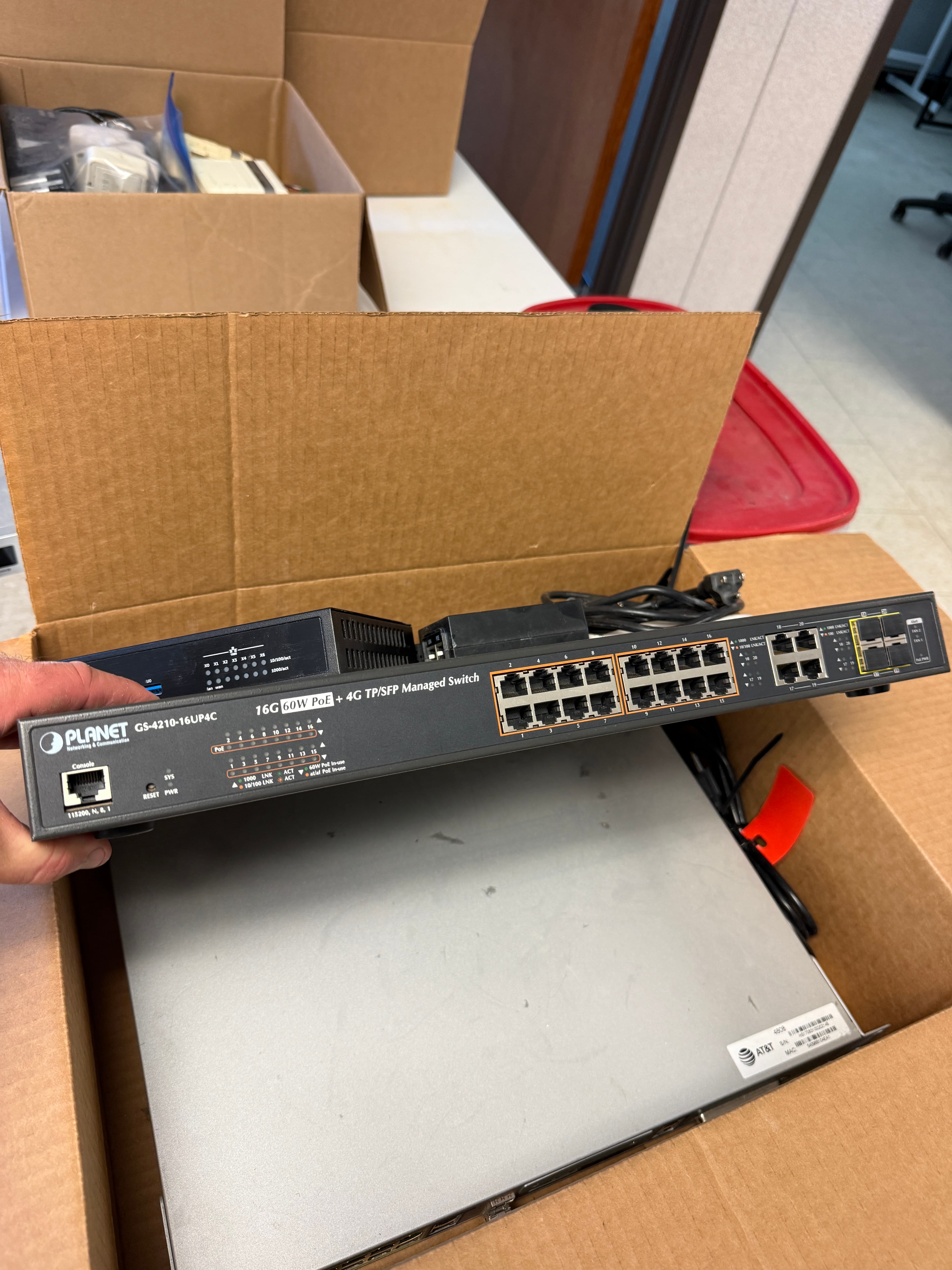 Planet GS-4210-16UP4C 16-Port 802.3bt PoE++ Managed Gigabit Switch (400W)