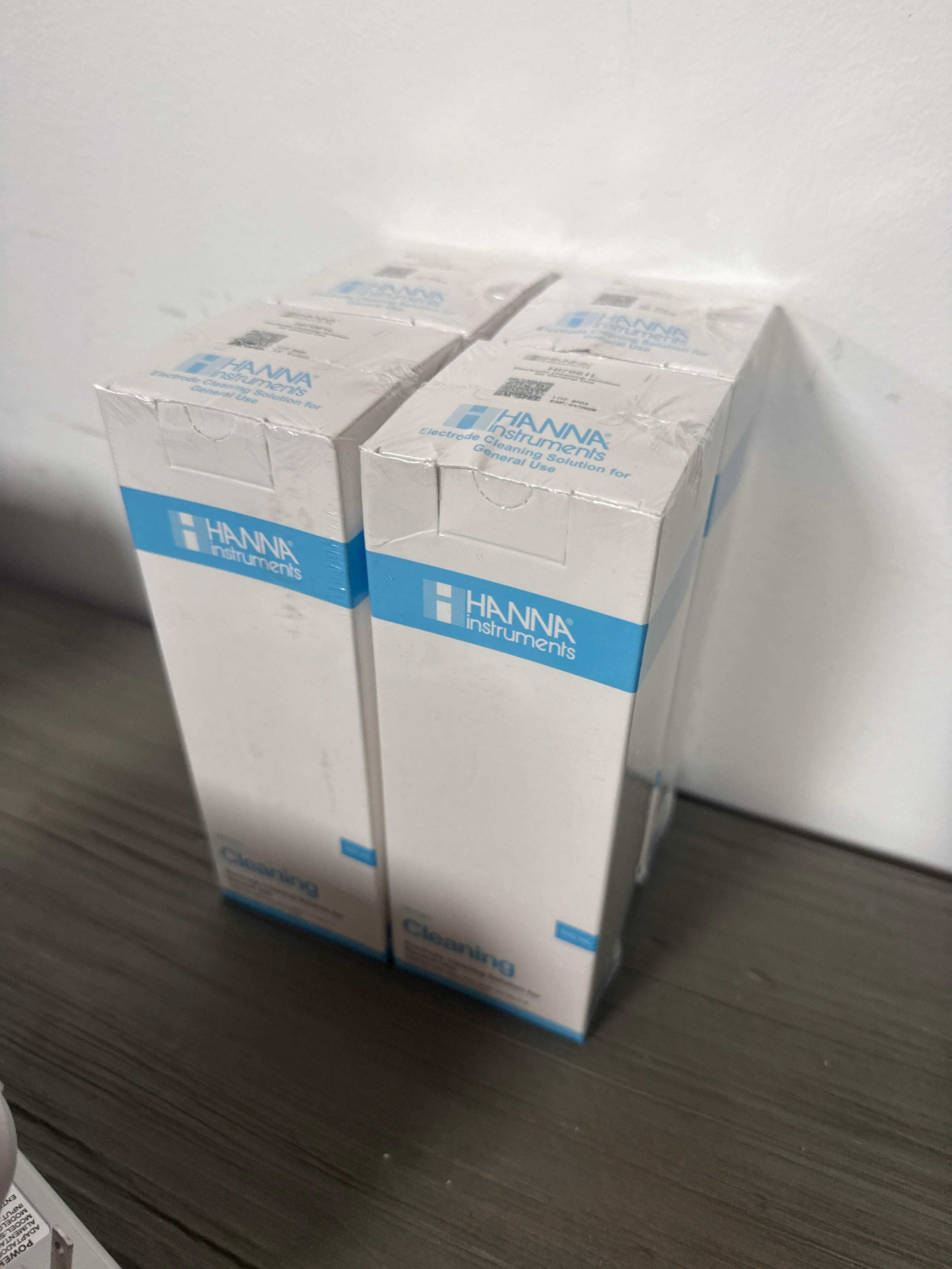 Qty 4 Hanna Instruments Electrode Cleaning Solution Bottles