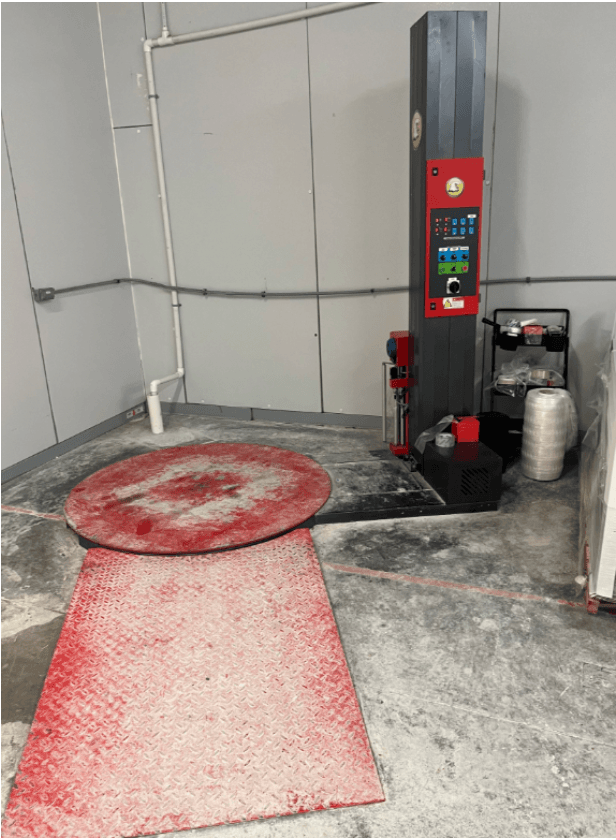 Eagle 1000B Semi-Auto Pallet Stretch Wrapper