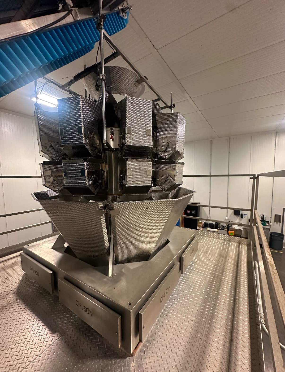 2018 Ohlson Vertical Packaging System with Multihead Weigher and Incline Conveyor