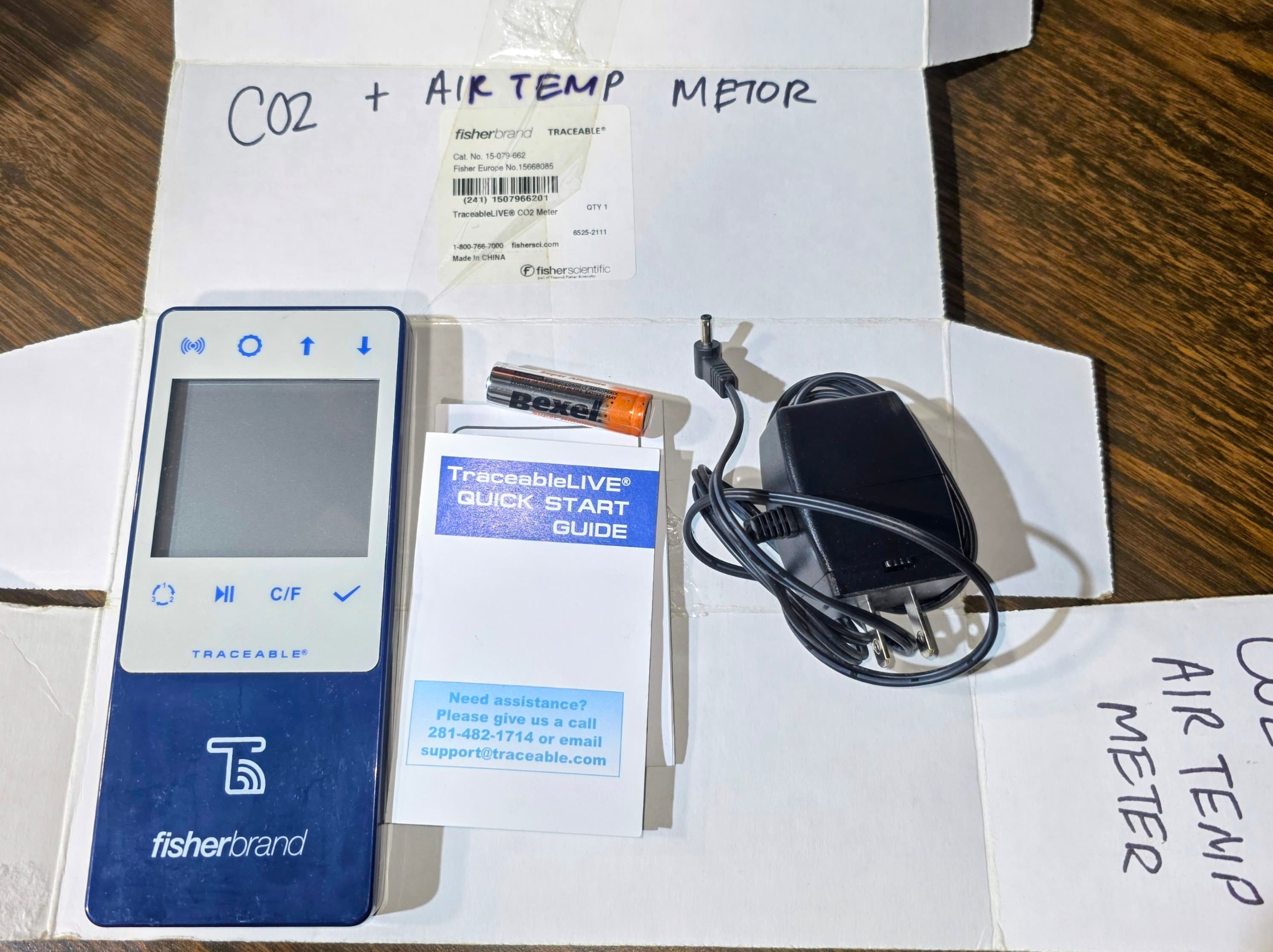 Fisherbrand TraceableLIVE WiFi Datalogging CO2/Temperature/Humidity Meter (Model 6525/6, Cat. No. 15-079-662)