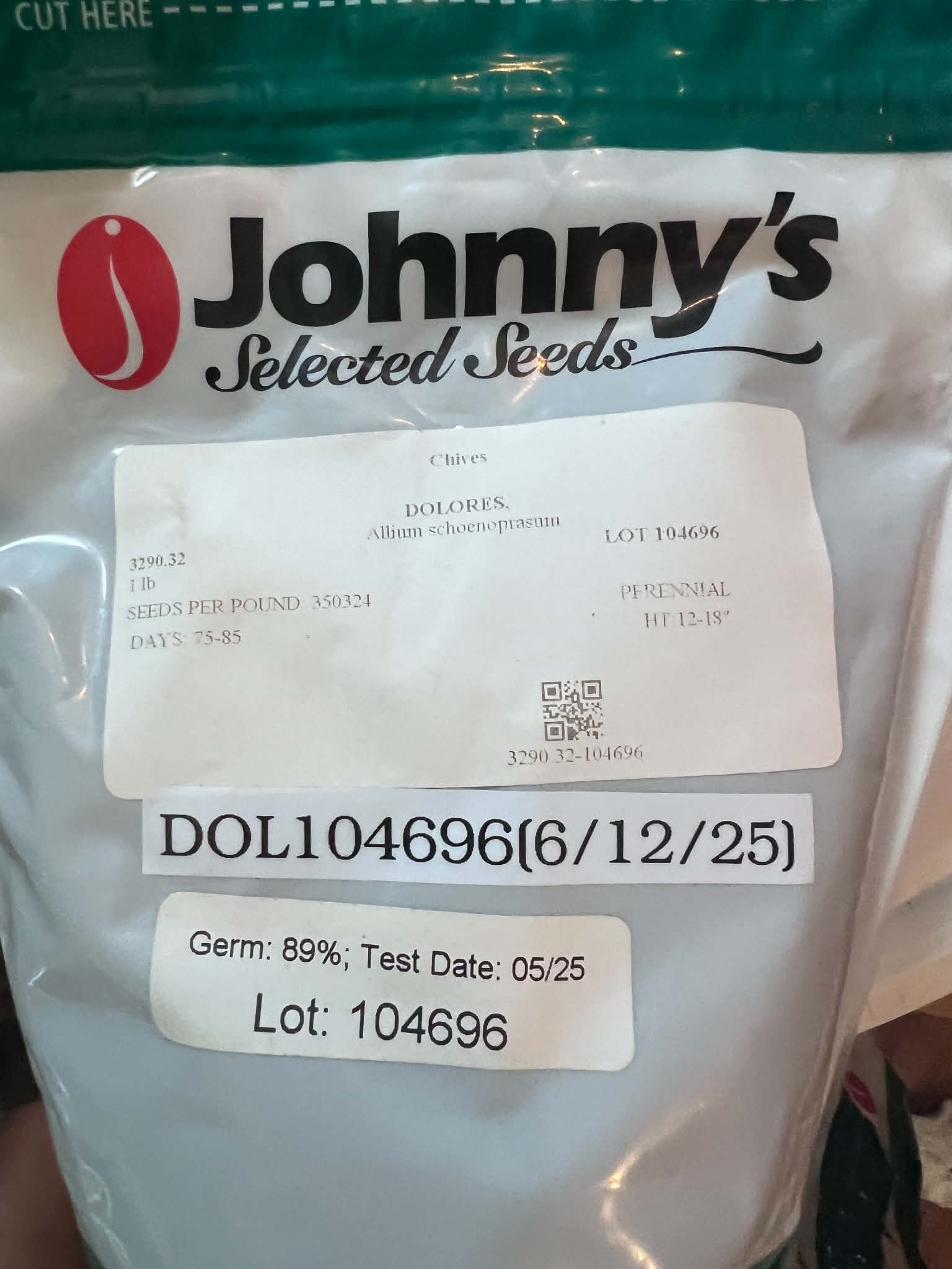 Chives, Dolores | 1 lb | Lot 104696 | FOB Dallas, TX