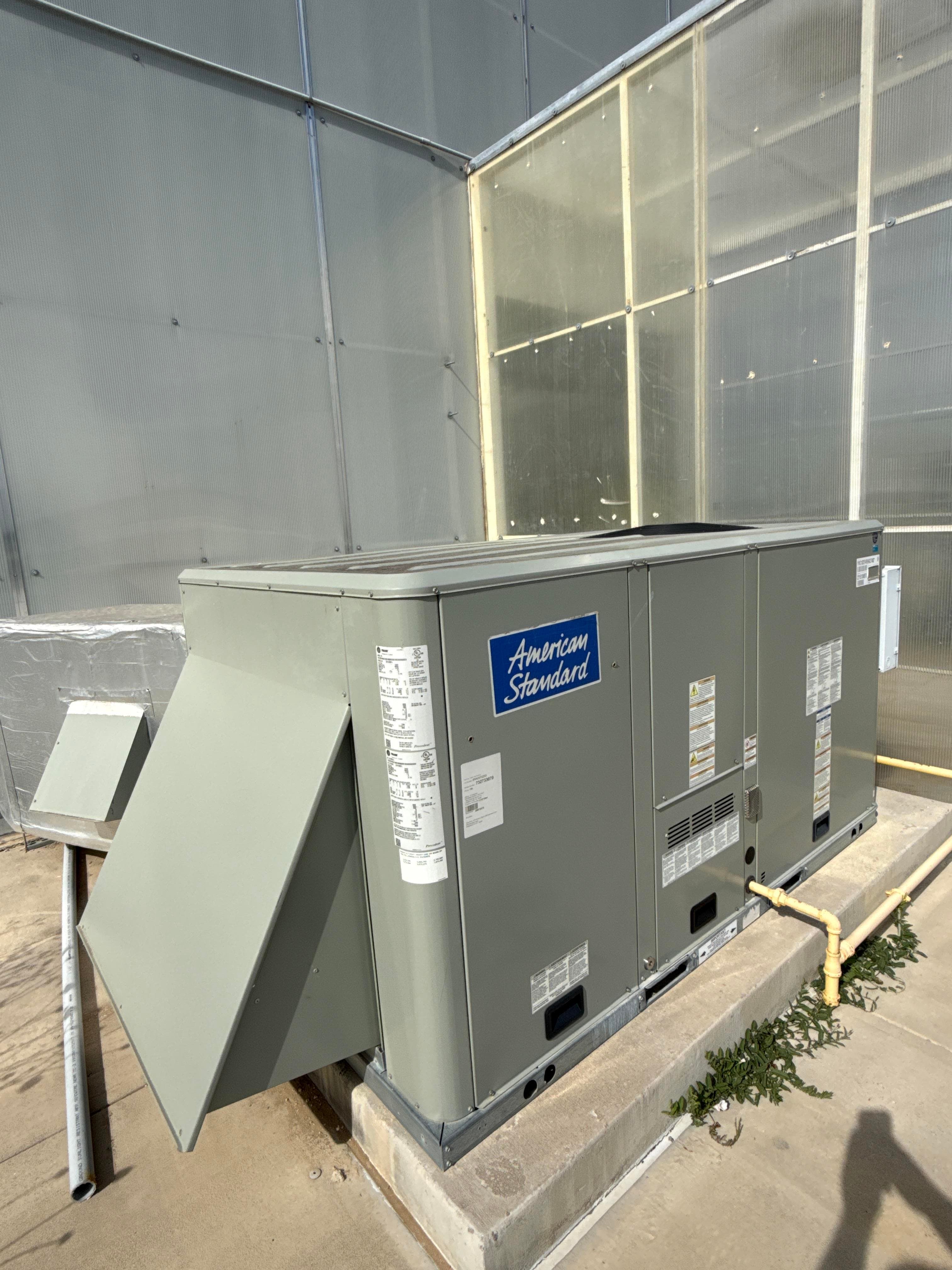 Trane Precedent 8.5 Ton Gas Pack Rooftop HVAC Unit, 460V 3 Phase, 2022