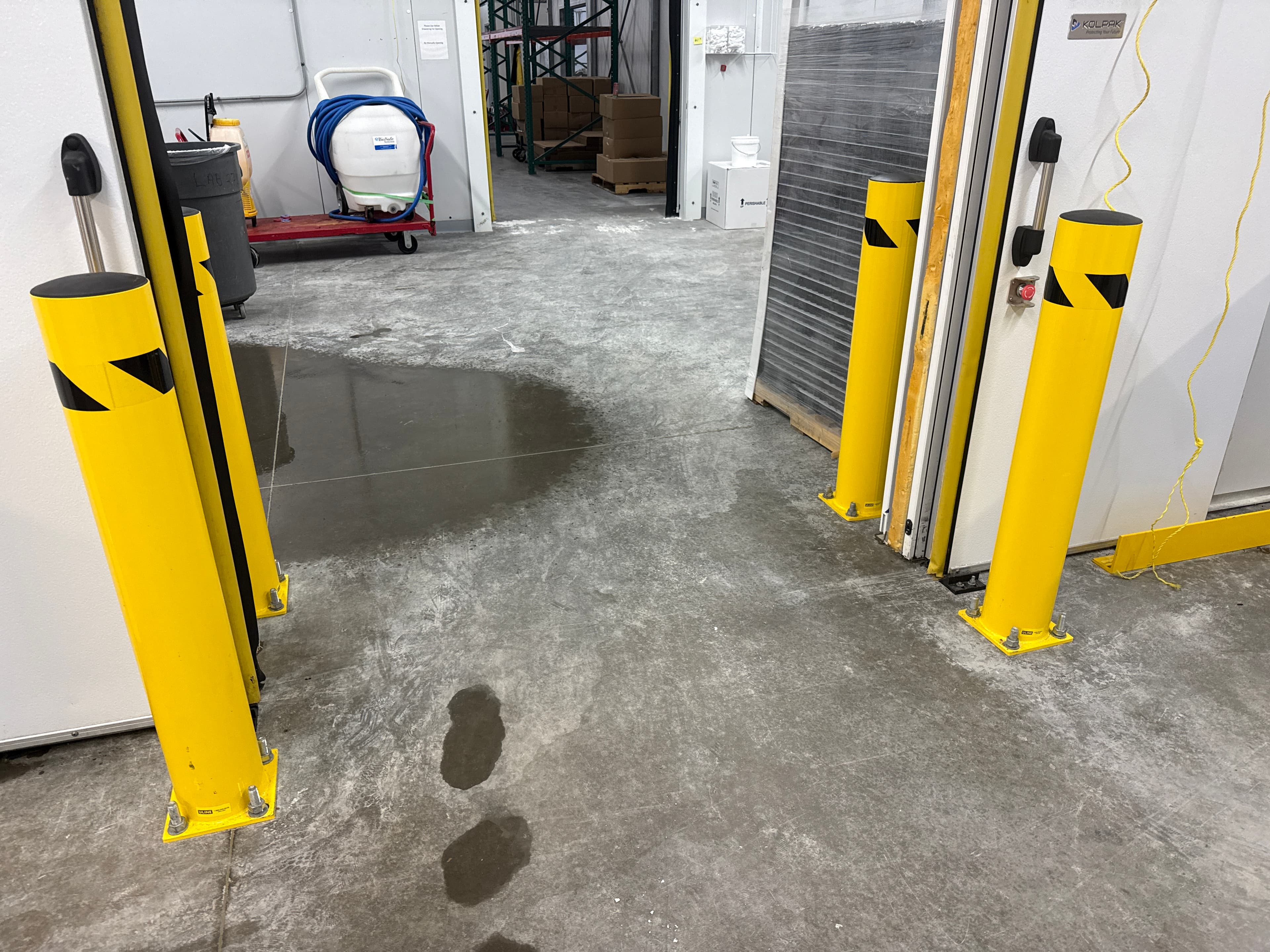 Yellow Steel Guard Rails and Bollards Safety Barrier Lot